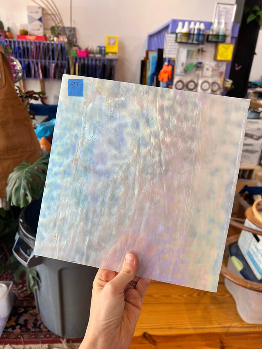 Iridescent White Mottled Youghiogheny (1000HSI) Sheet Glass Colorado Glassworks
