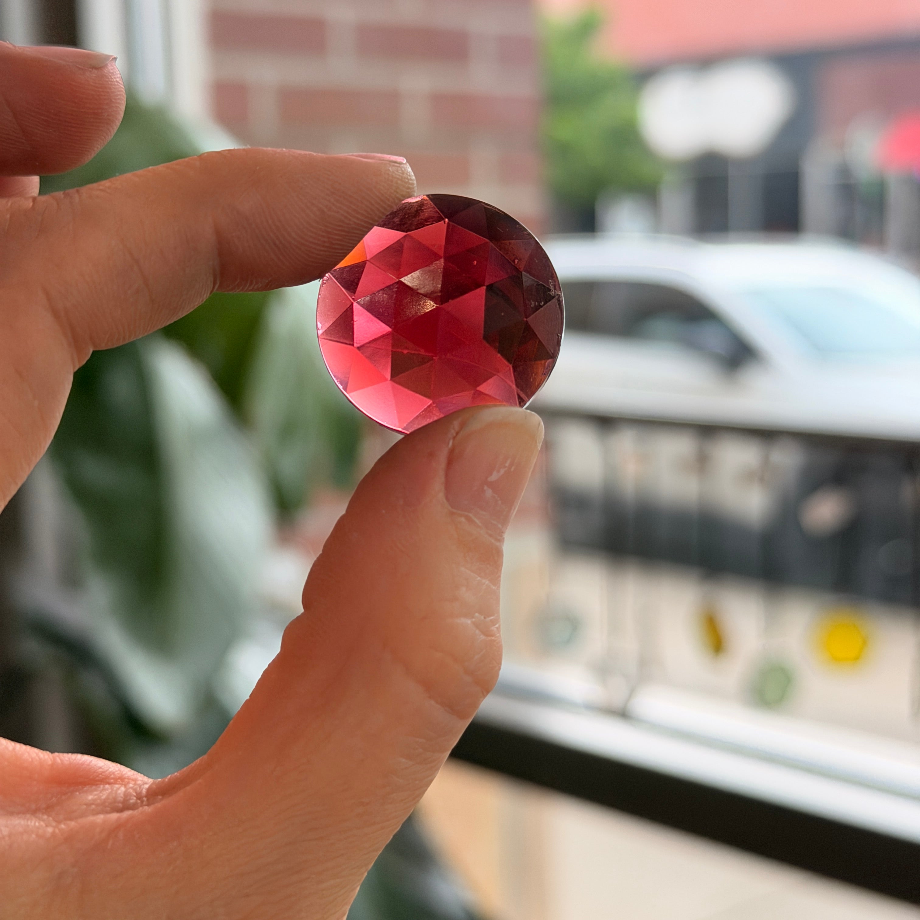 Hot Pink (Gold Ruby) Jewel - Round (30mm)