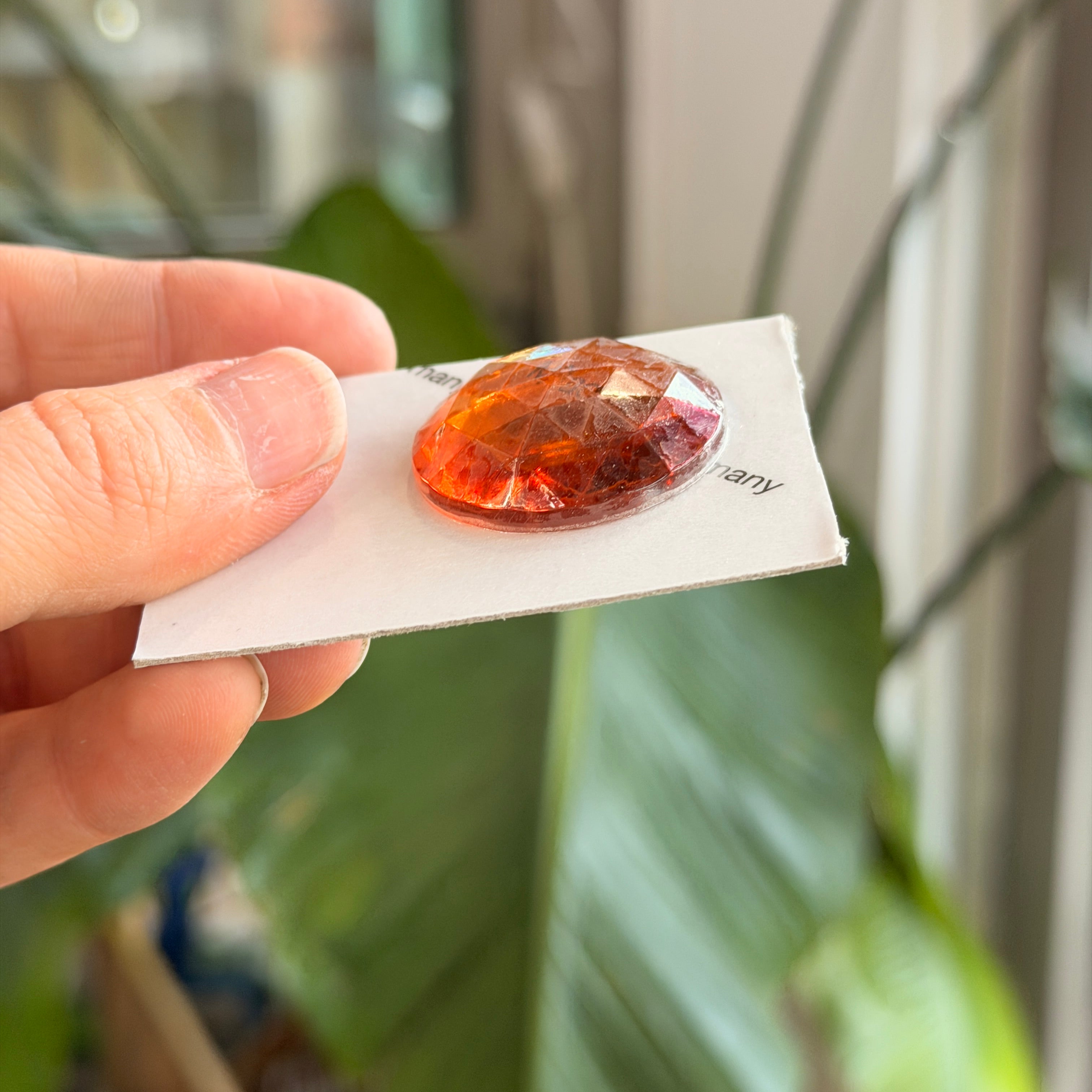 Amber Jewel - Round (30mm)