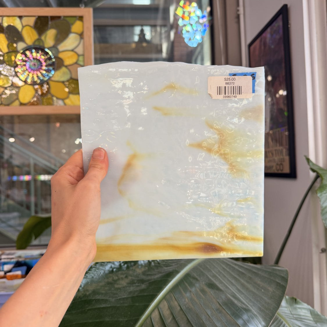WHITE AND CARAMEL OPAQUE – BE272