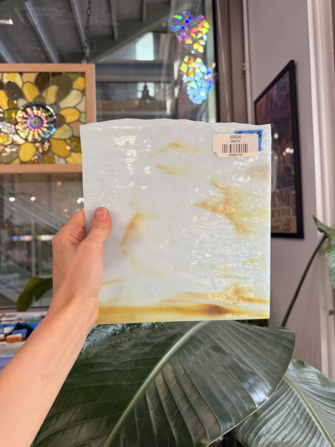 WHITE AND CARAMEL OPAQUE – BE272