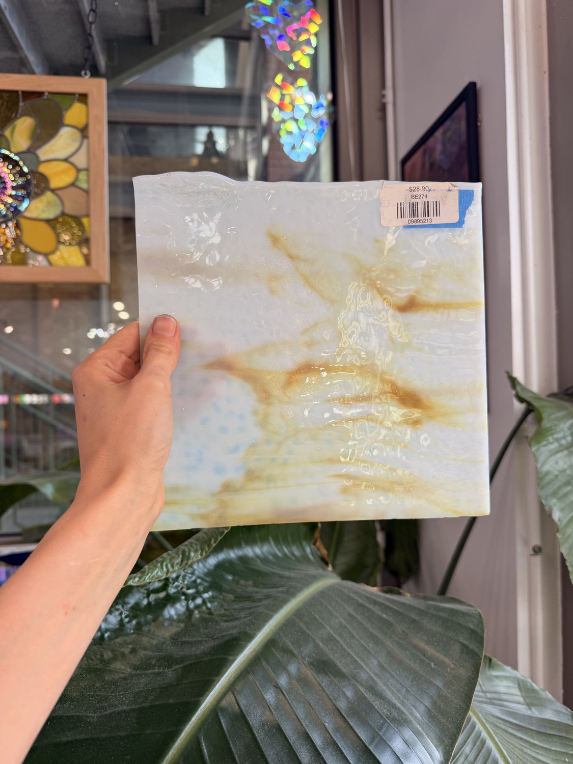 WHITE AND CARAMEL OPAQUE – BE274