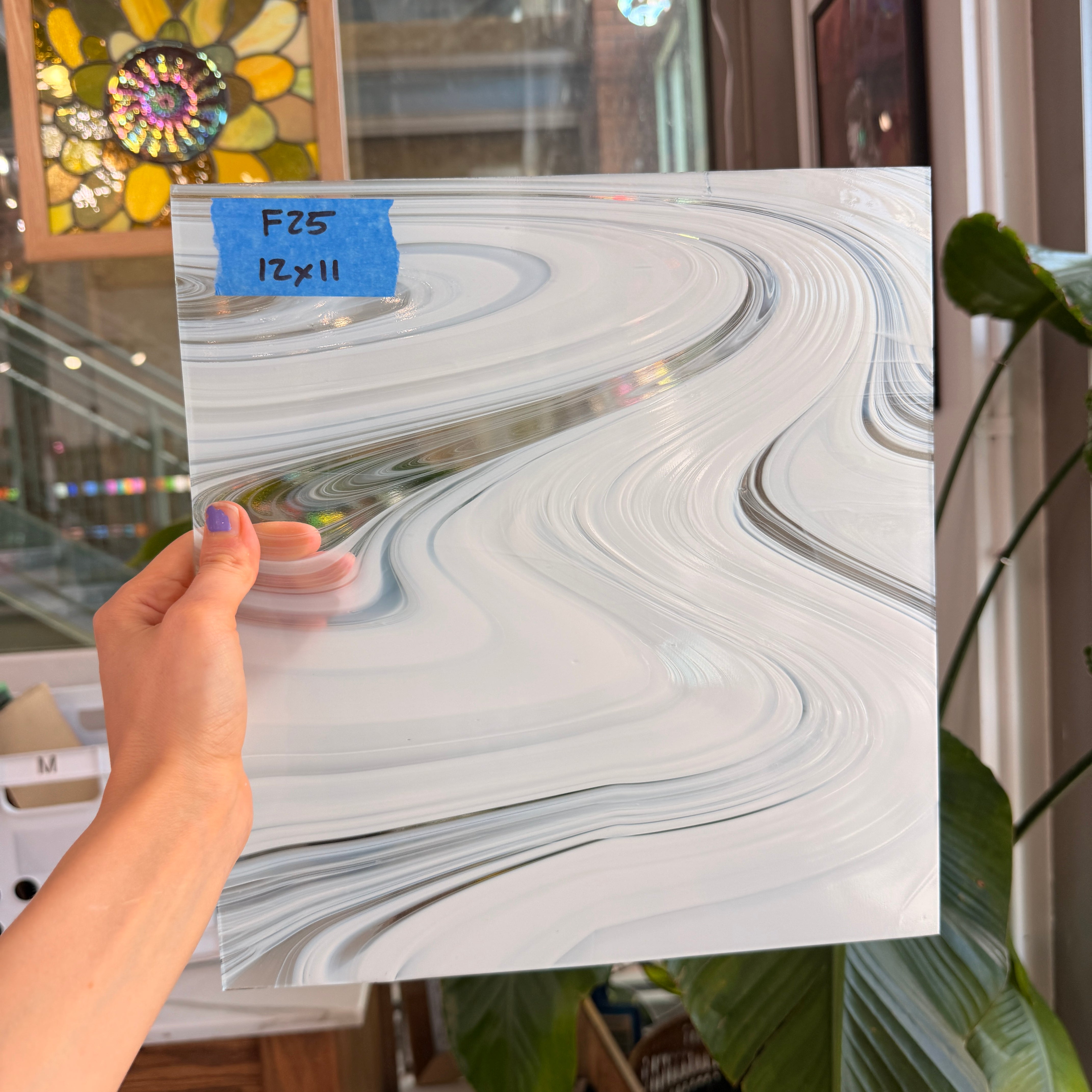 White Vintage Baroque Spectrum Sheet Glass Spectrum Glass