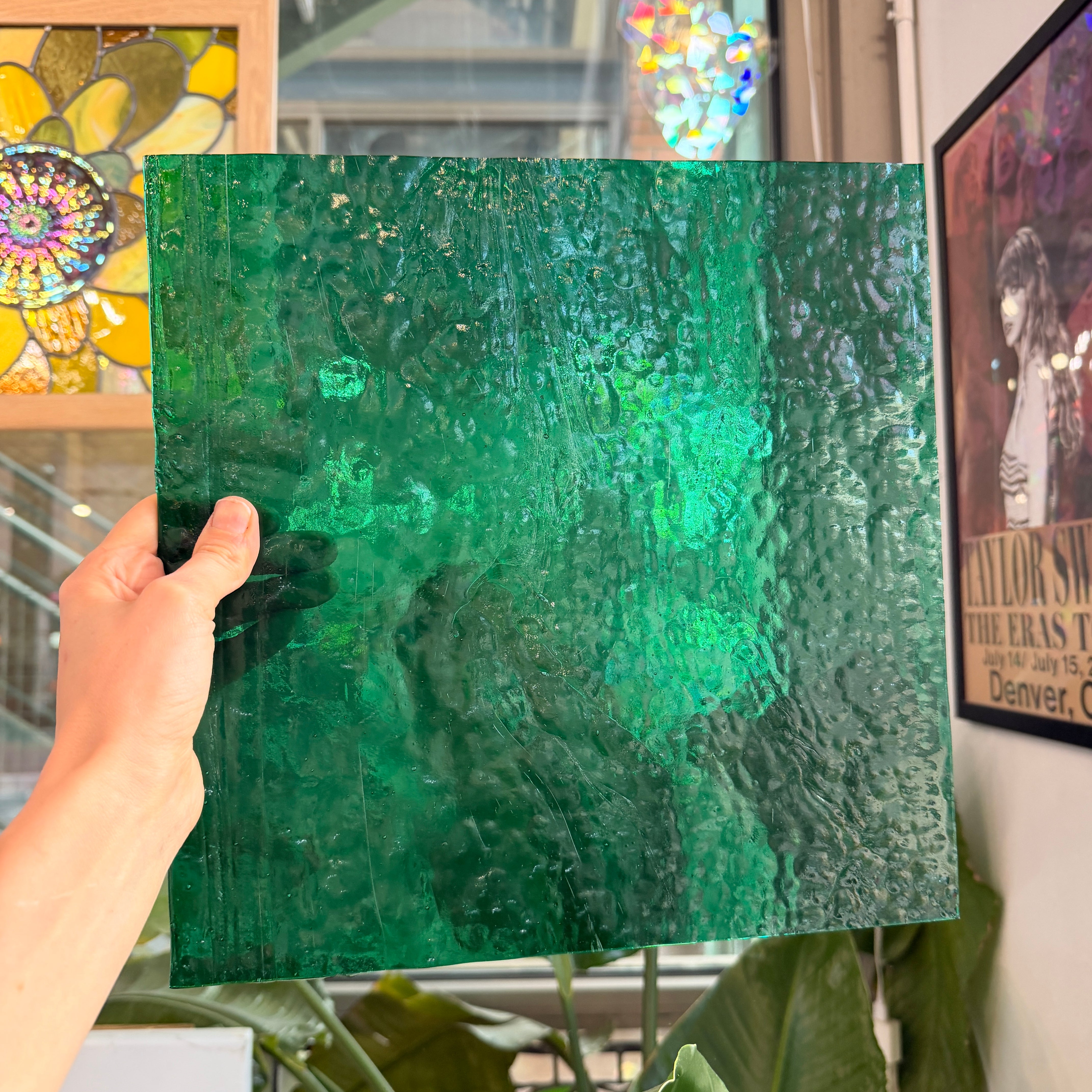 Kelly Green Transparent Hammered Textured Sheet Glass