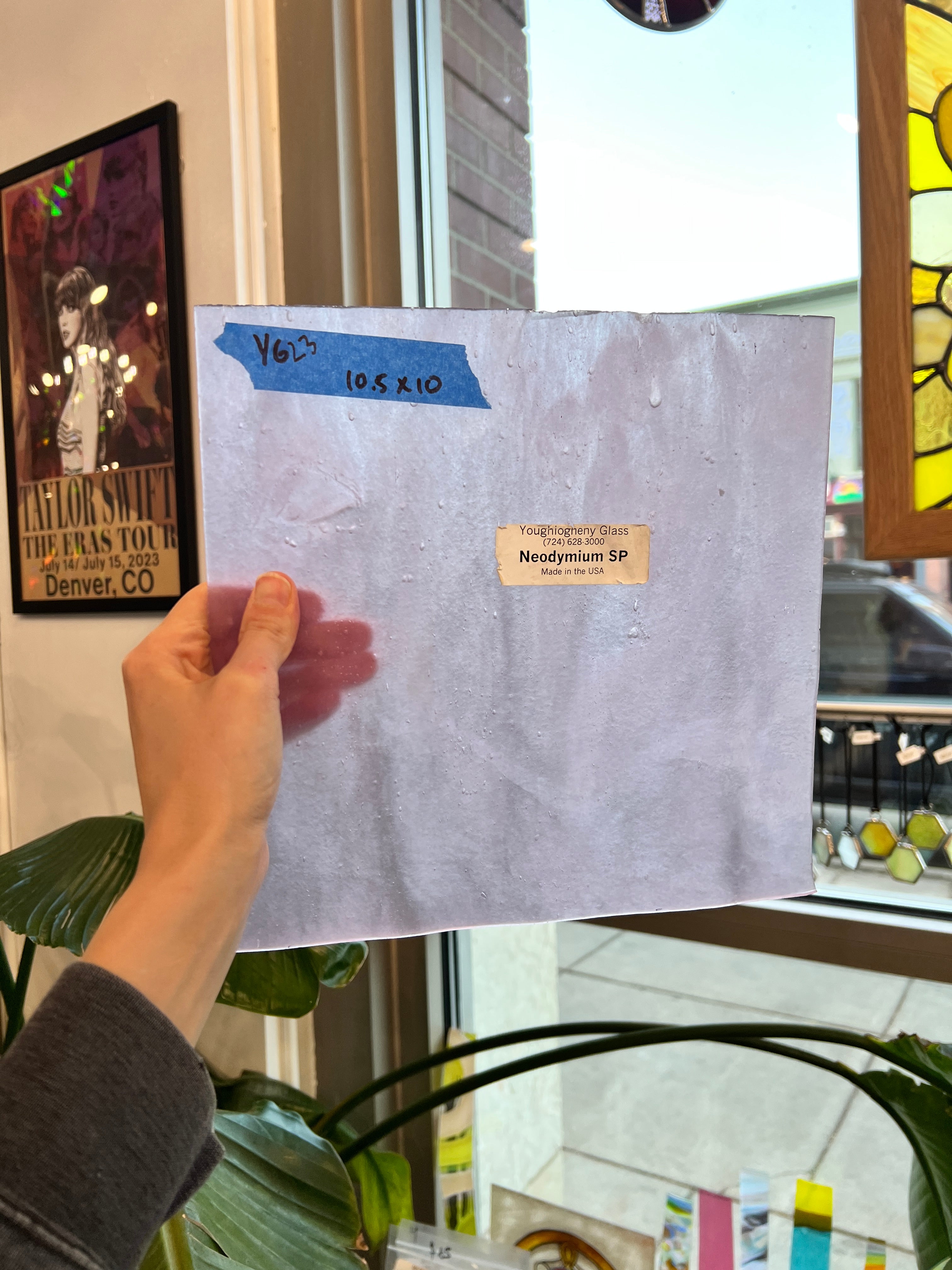 Neodymium Stipple Youghiogheny Sheet Glass Colorado Glassworks YG22 (10x6in)