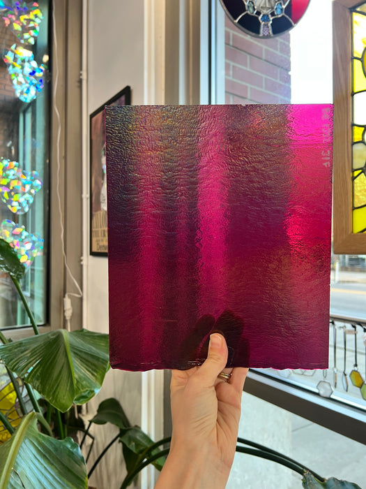 Iridescent Fuchsia Pink Bullseye Fusible 90 COE (BE 1332 31F) Colorado Glass Works