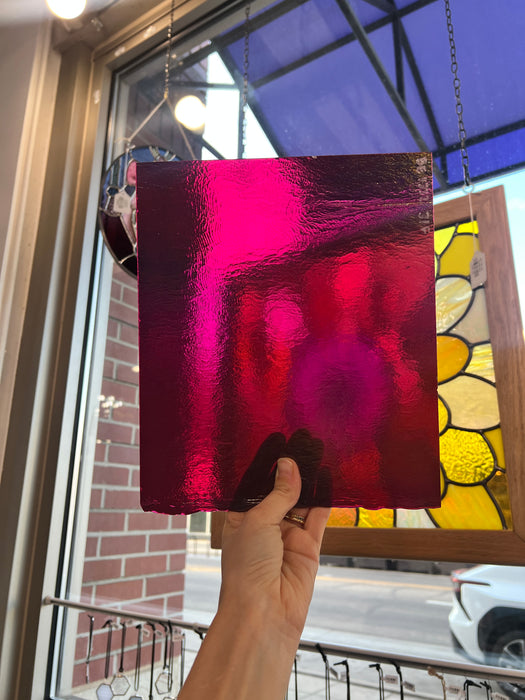 Iridescent Fuchsia Pink Bullseye Fusible 90 COE (BE 1332 31F) Colorado Glass Works