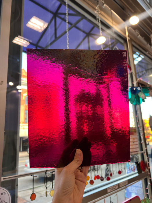 Iridescent Fuchsia Pink Bullseye Fusible 90 COE (BE 1332 31F) Colorado Glass Works