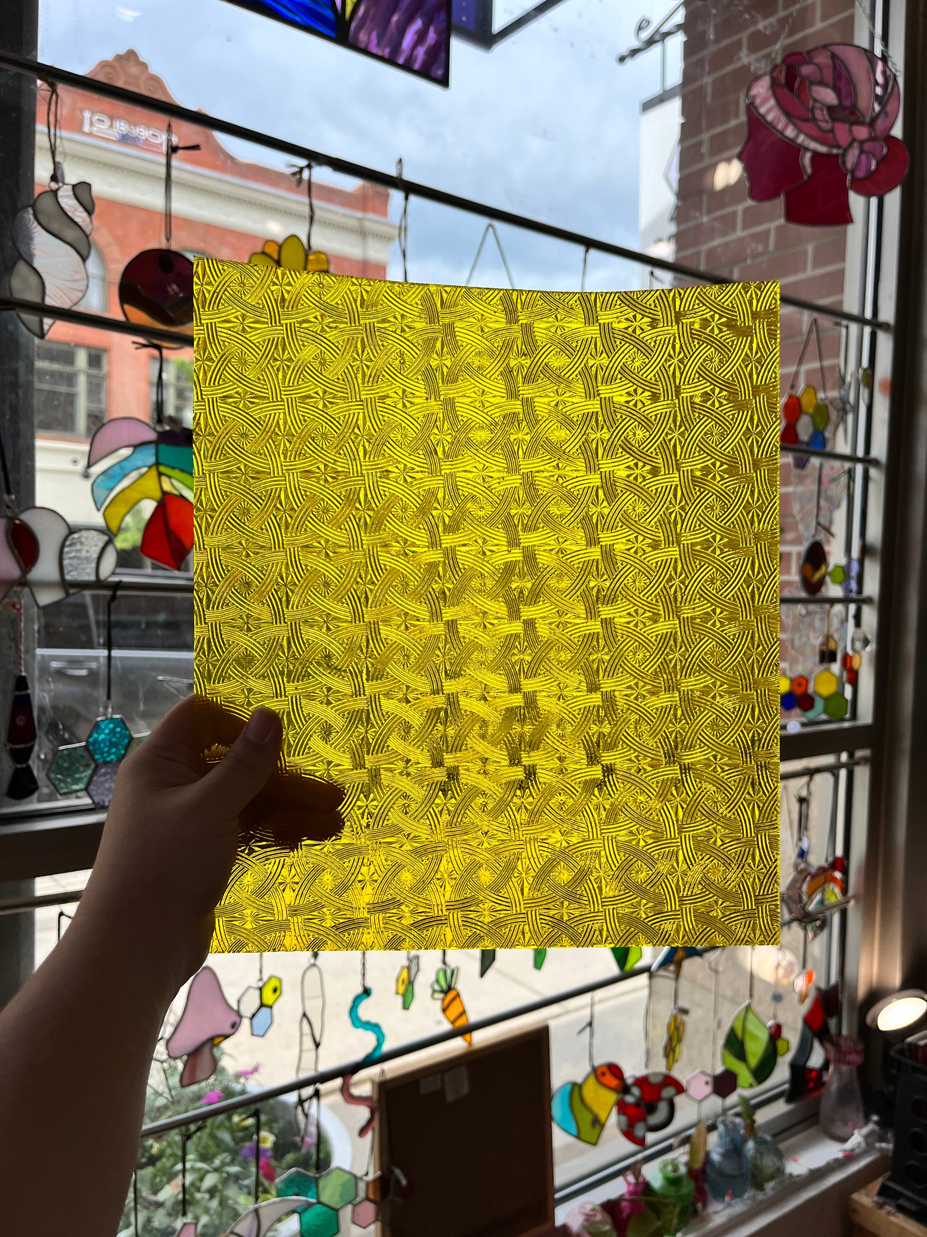 Kokomo Brite Yellow Celtic Colorado Glassworks
