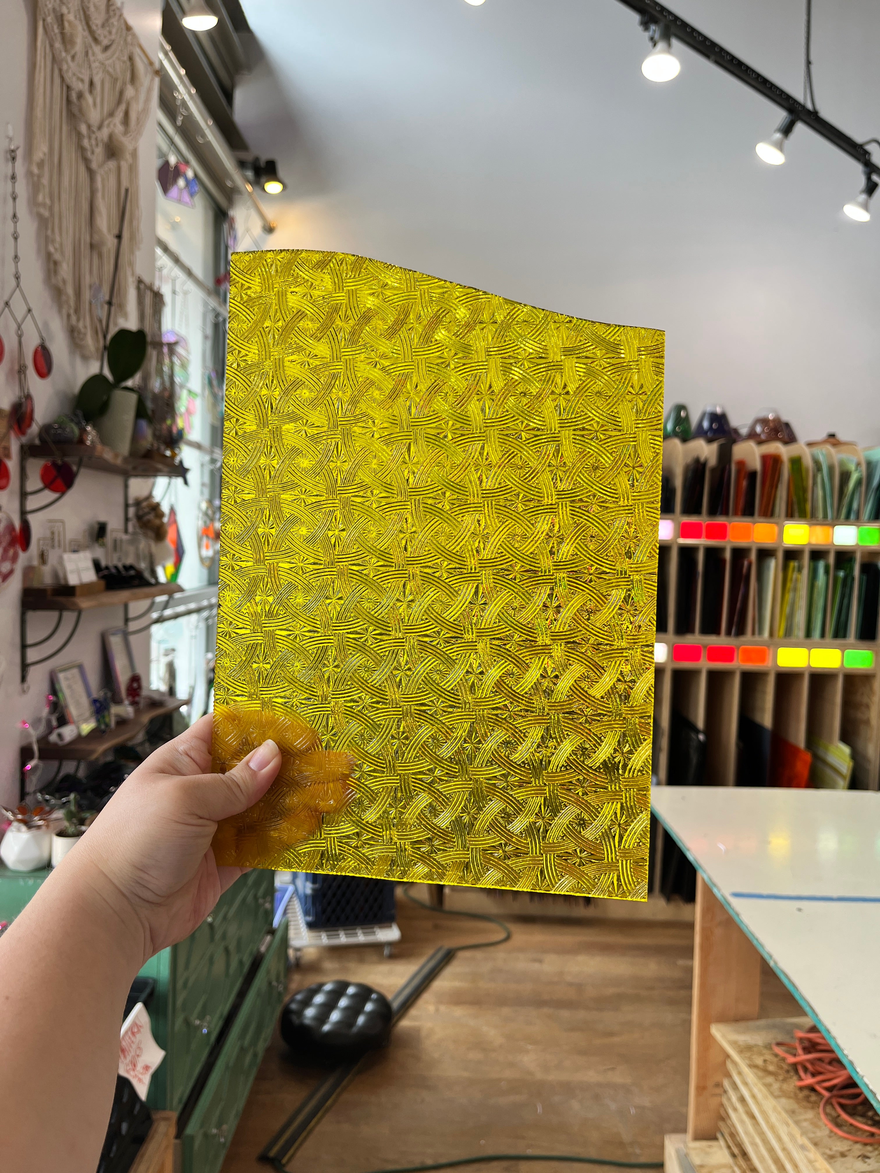 Kokomo Brite Yellow Celtic Colorado Glassworks (KO1131) 8 x 11in