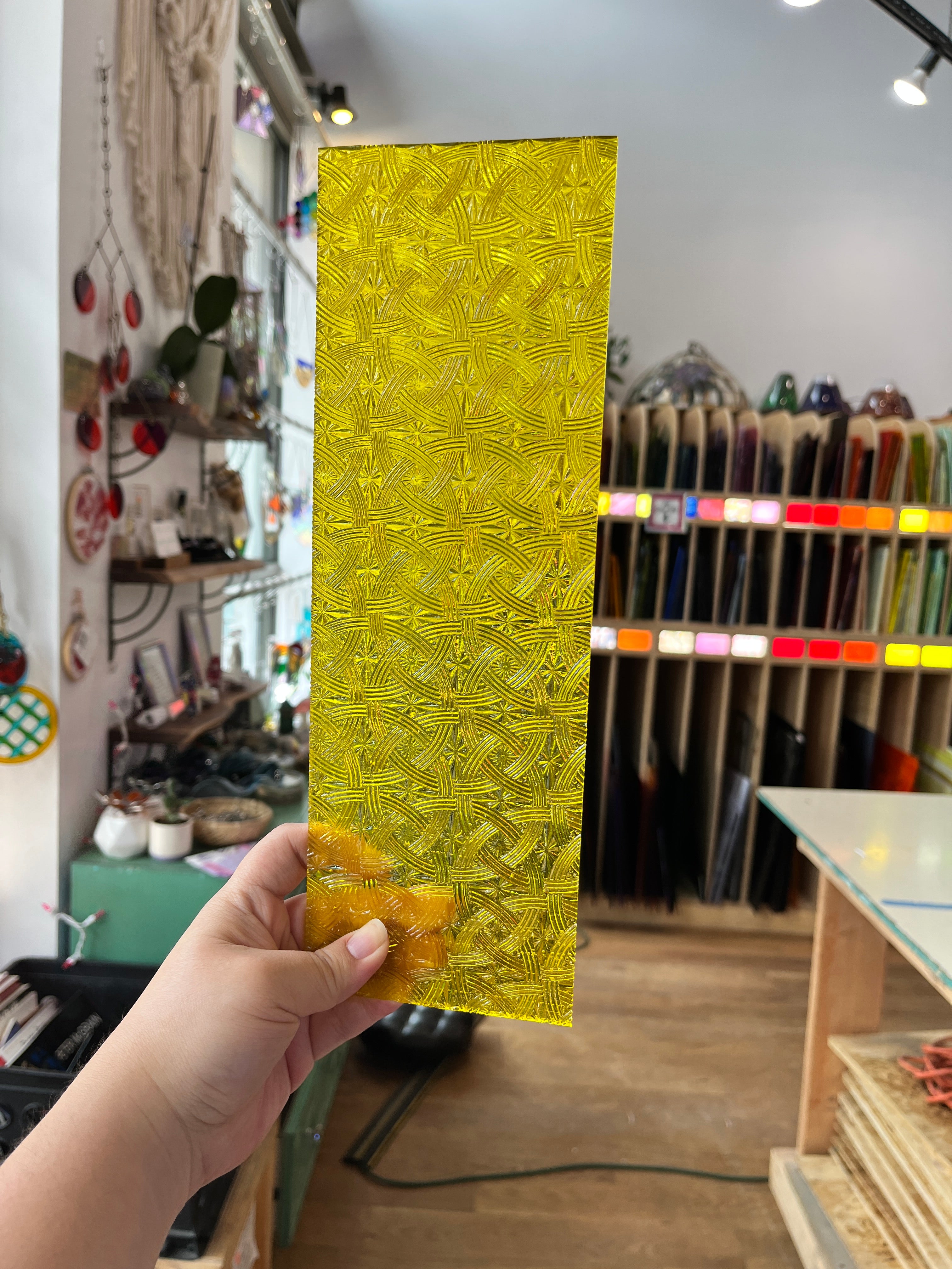 Kokomo Brite Yellow Celtic Colorado Glassworks (KO1132) 12 x 12in