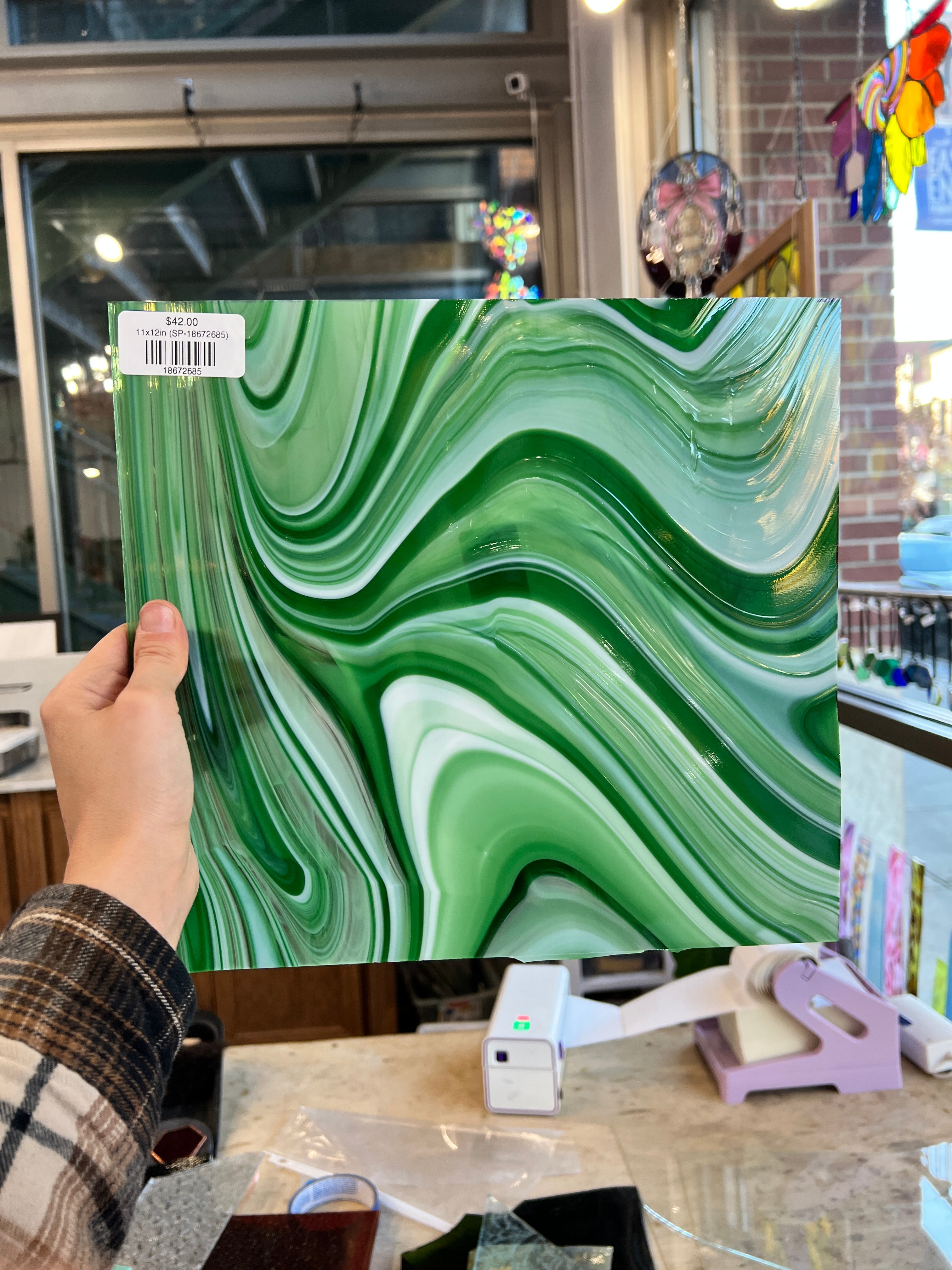Vintage Green White Baroque Spectrum