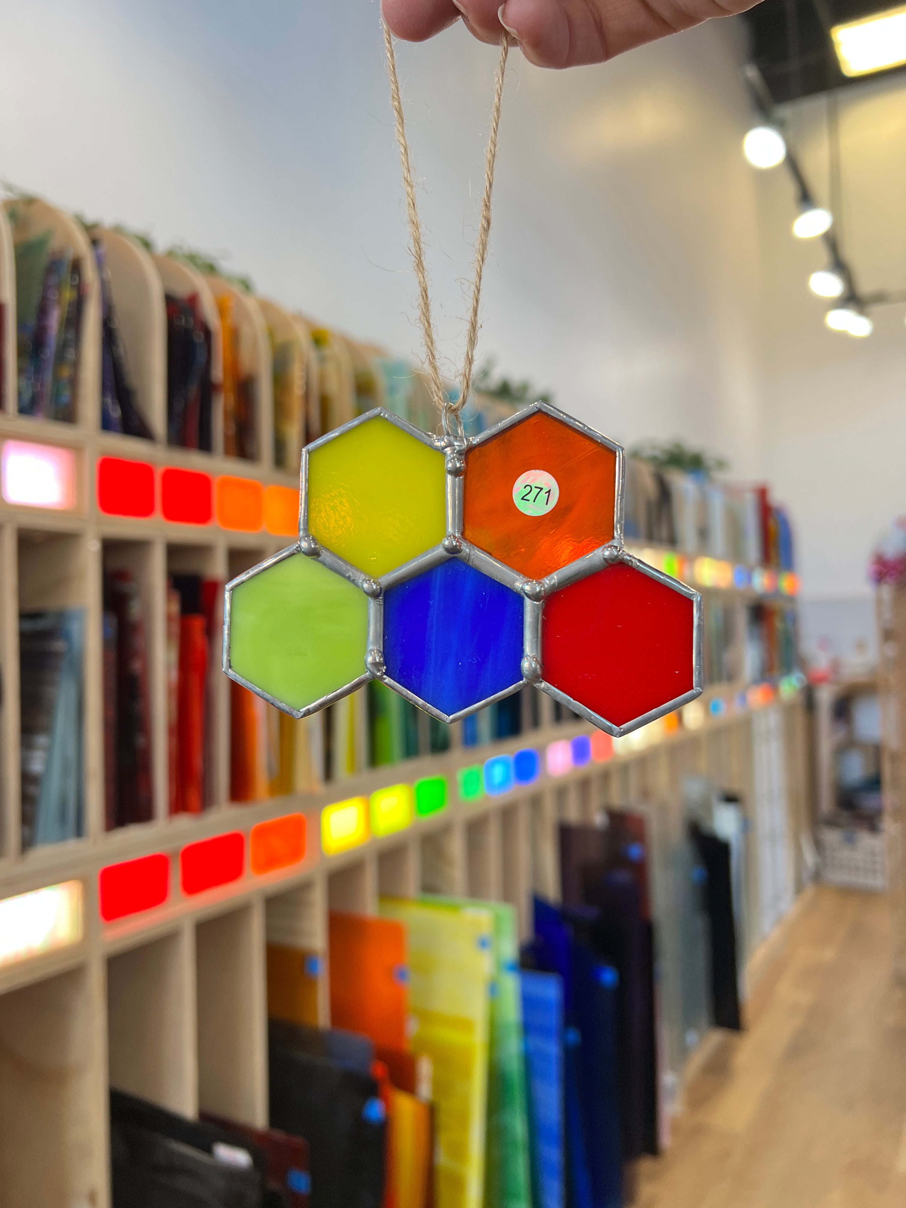 Multicolored Honeycomb Cluster