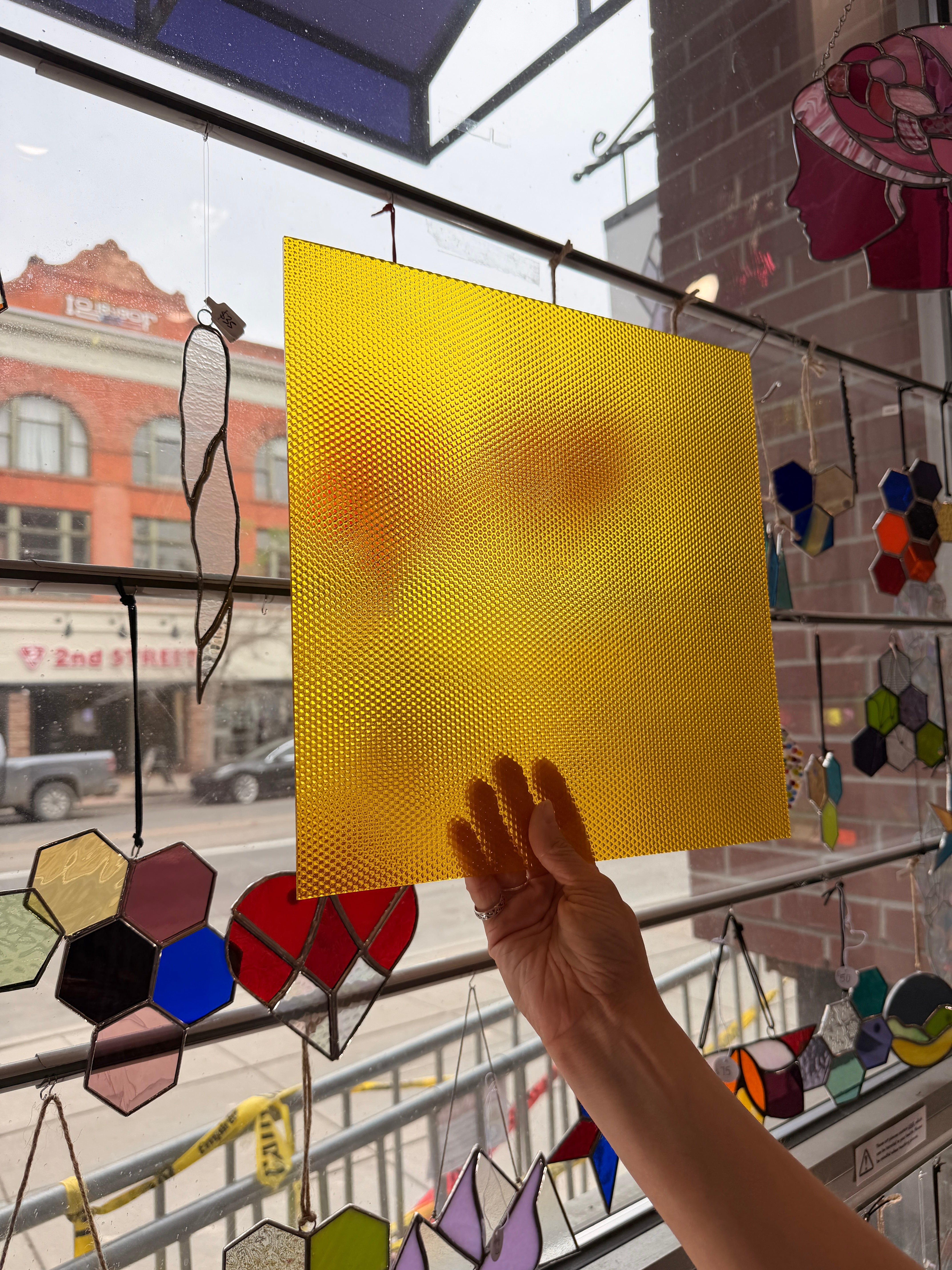 Dandelion Transparent Cube (WI 31 CUBE) Sheet Glass Colorado Glass Works