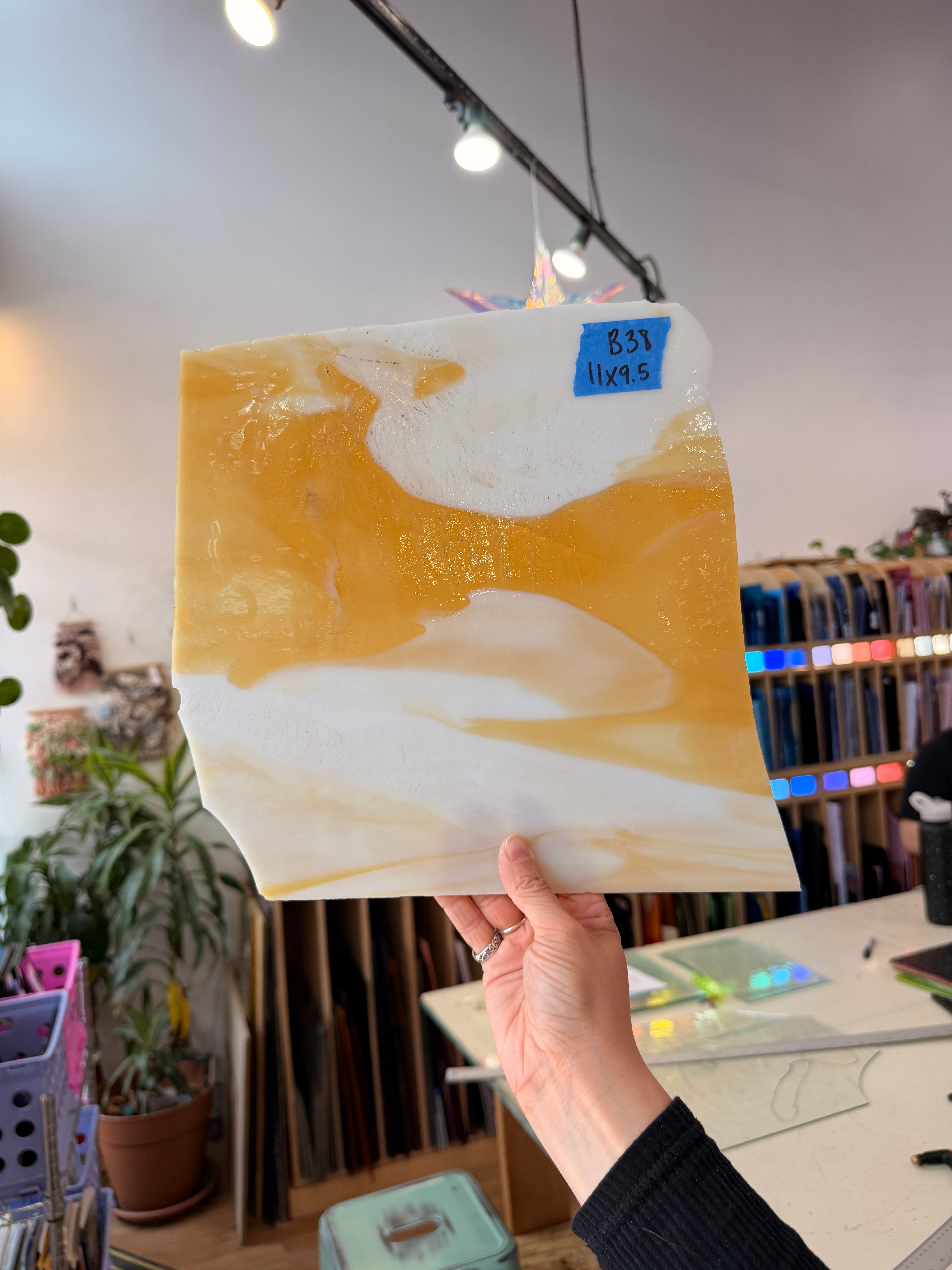 Caramel and White Wispy Mix Sheet Glass Colorado Glassworks