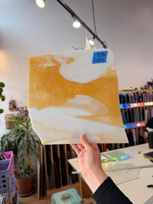 Caramel and White Wispy Mix Sheet Glass Colorado Glassworks