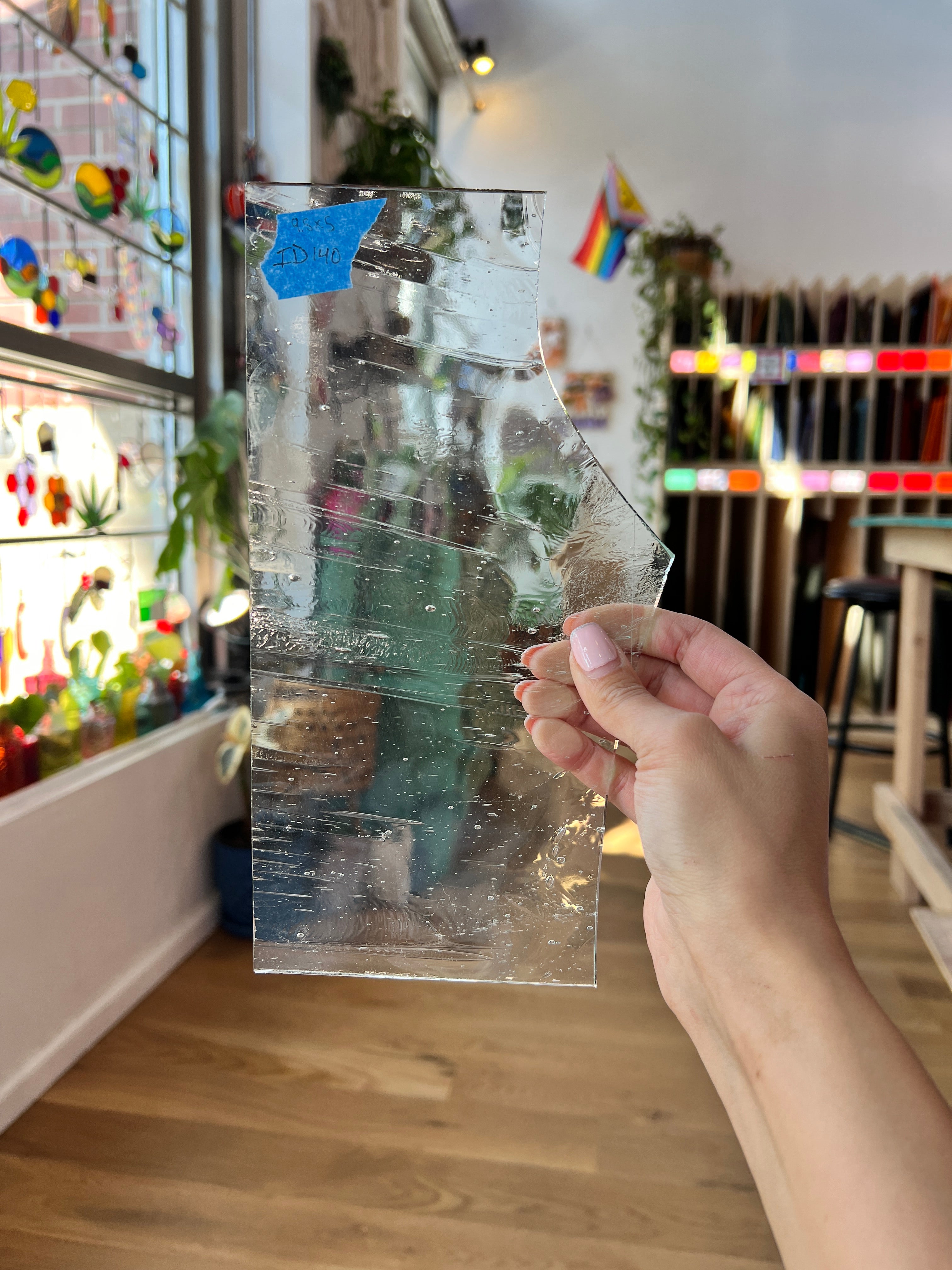 Clear Architectural Wispy Reemy Glass Sheet Glass Colorado Glassworks ID140 (9.5x5in)