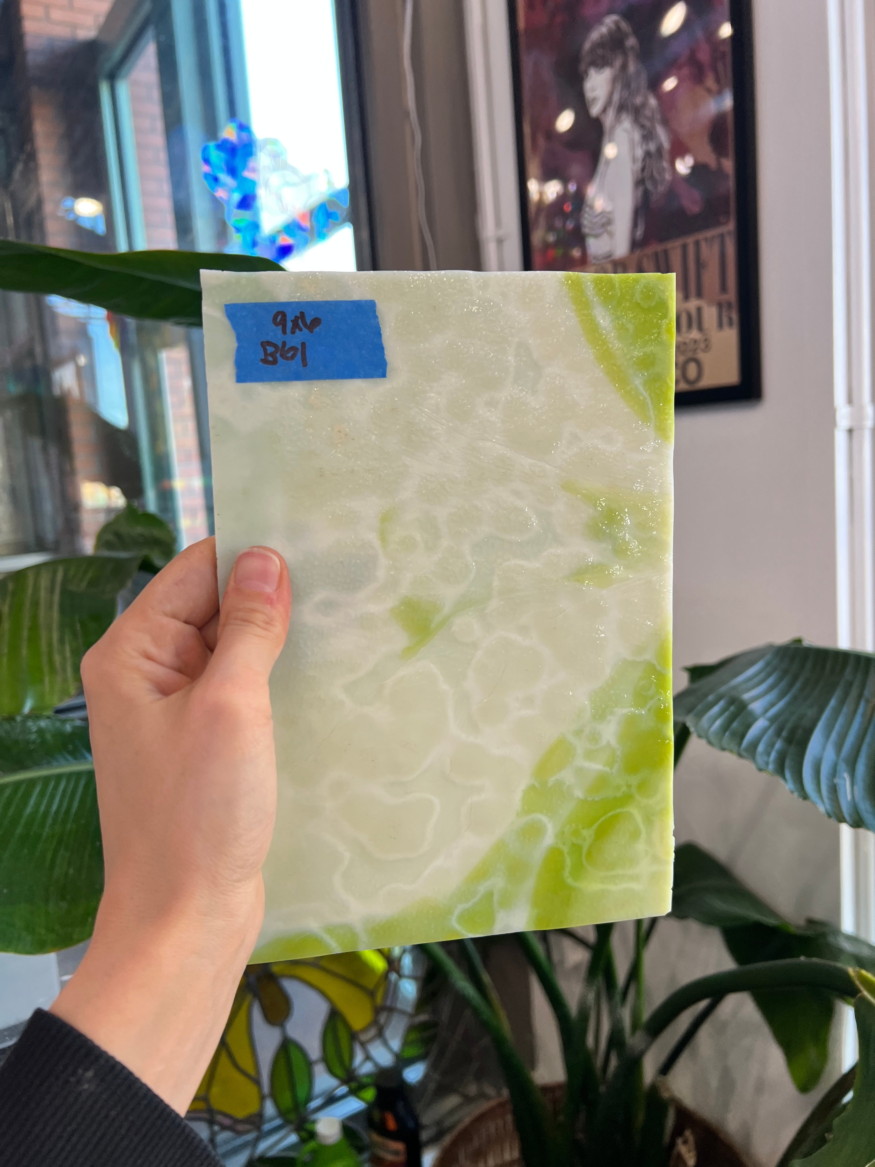 Green and White Vintage Mottled Uroboros Sheet Glass Colorado Glassworks B61 (9x6in)