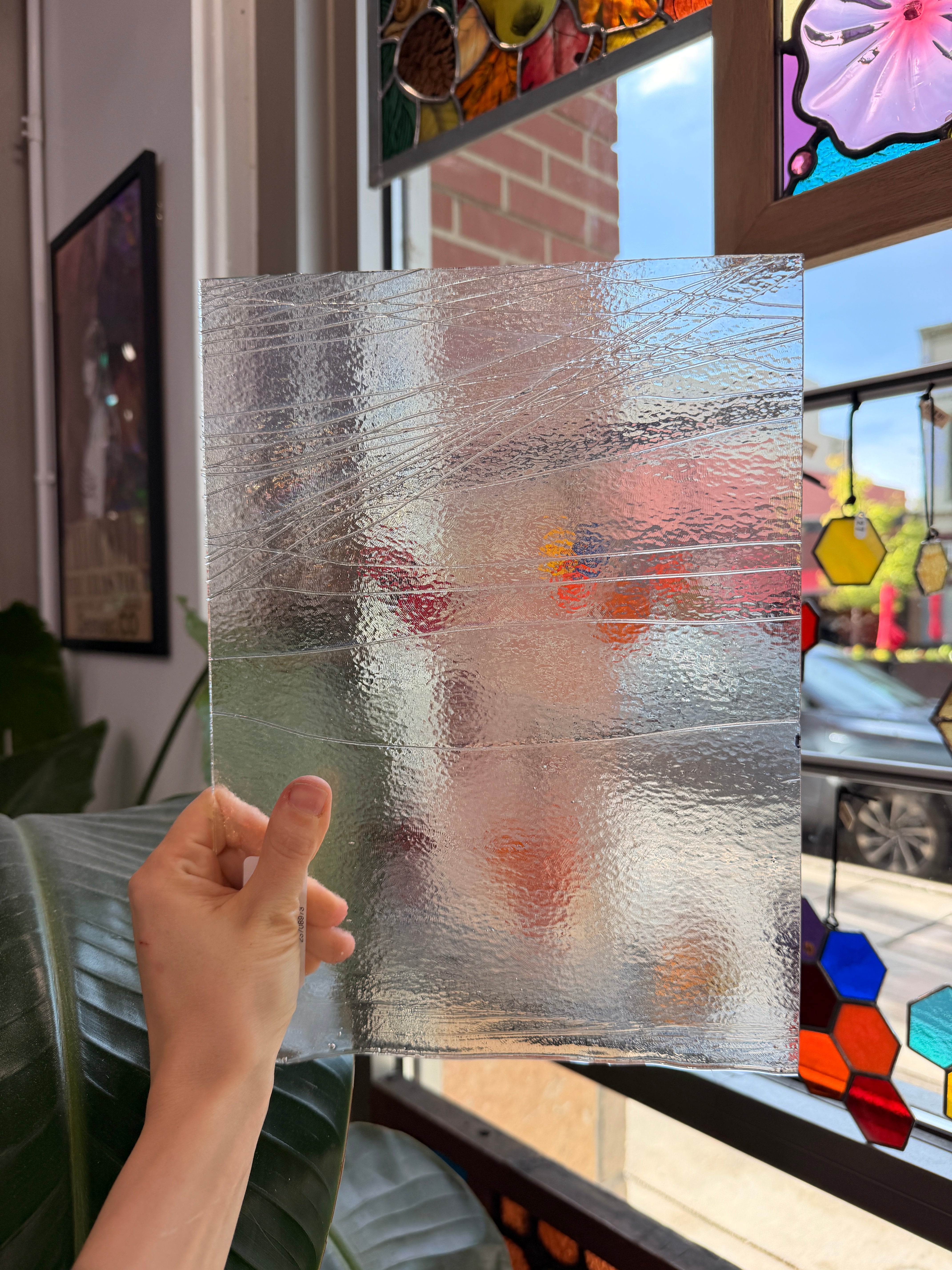 Clear Streamer Iridescent Bullseye Fusible 90 COE