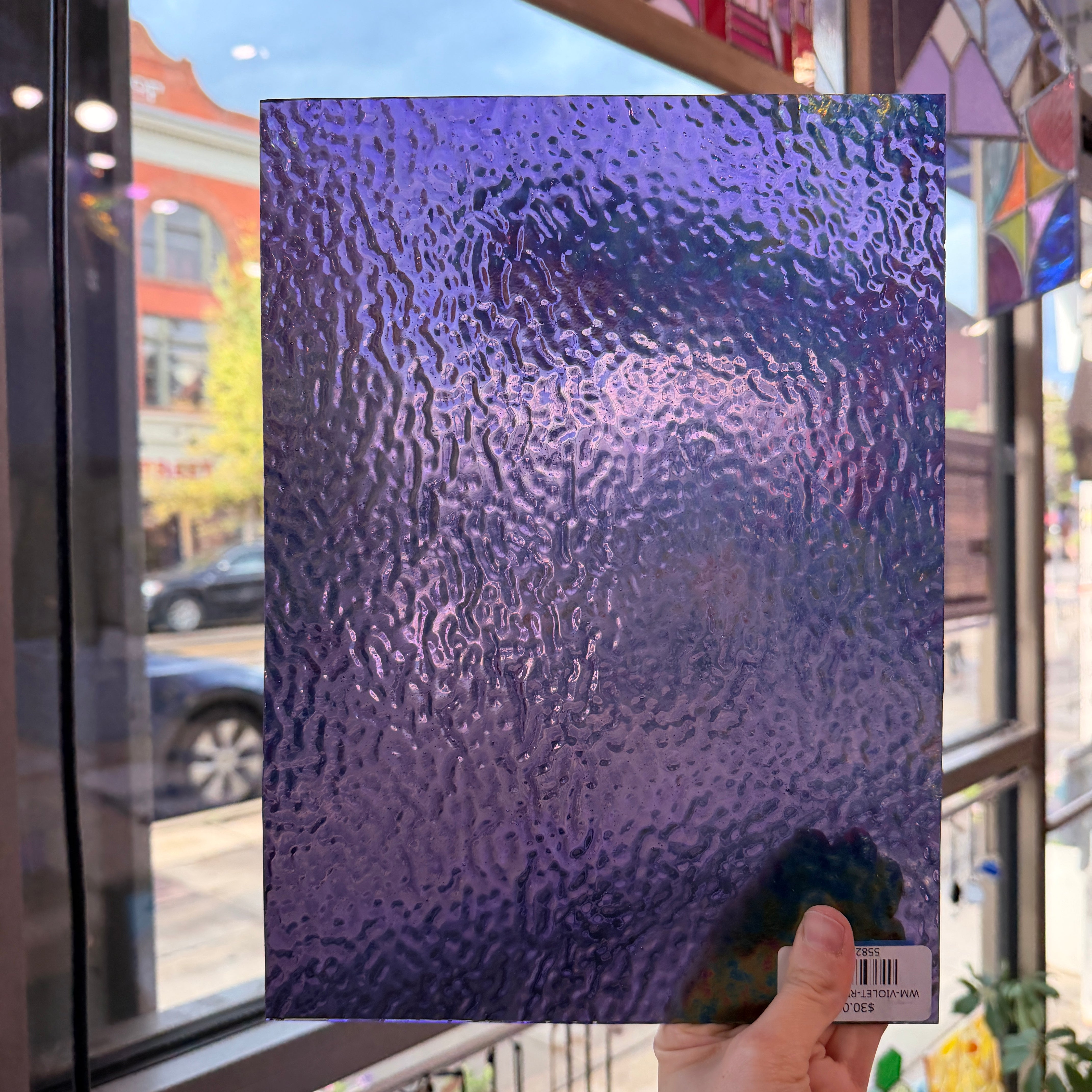 Violet Iridescent Ripple Wissmach (WI 311V RIP)