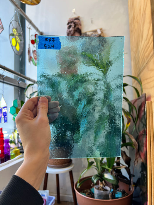 Light Blue Transprent Sheet Glass Bullseye E24 (10x7in)