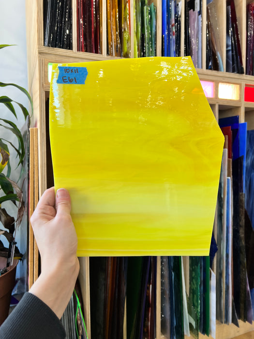 Yellow White Wispy Spectrum Sheet Glass Spectrum E61 (10x11in)