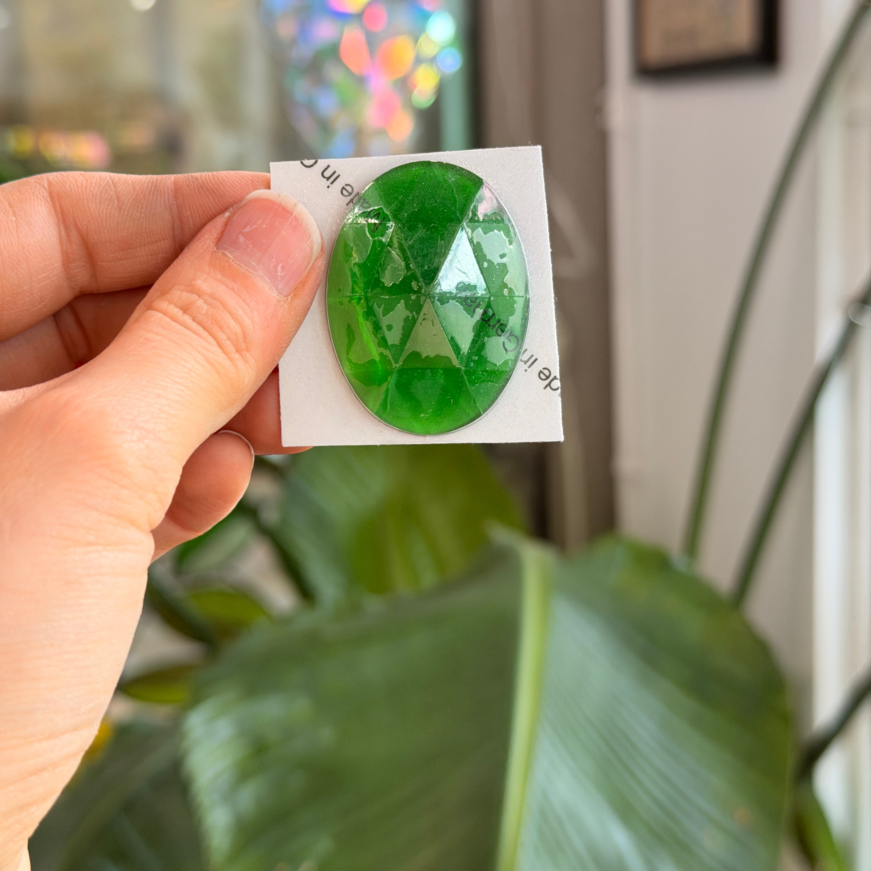 Green Jewel - Oval (40x30mm)