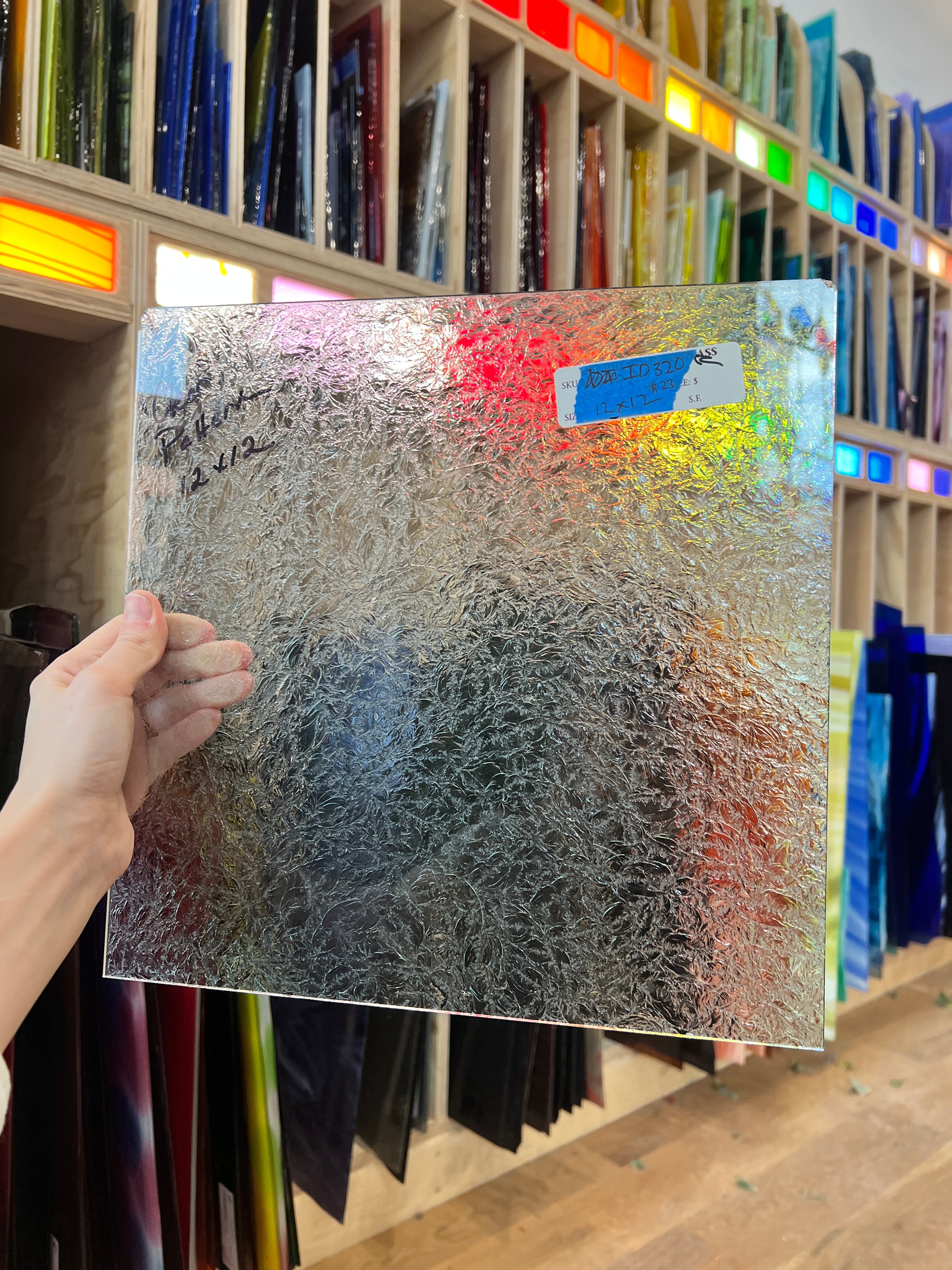 Heavy Glue Chip Sheet Glass Glue Chip ID320 (12x12in)