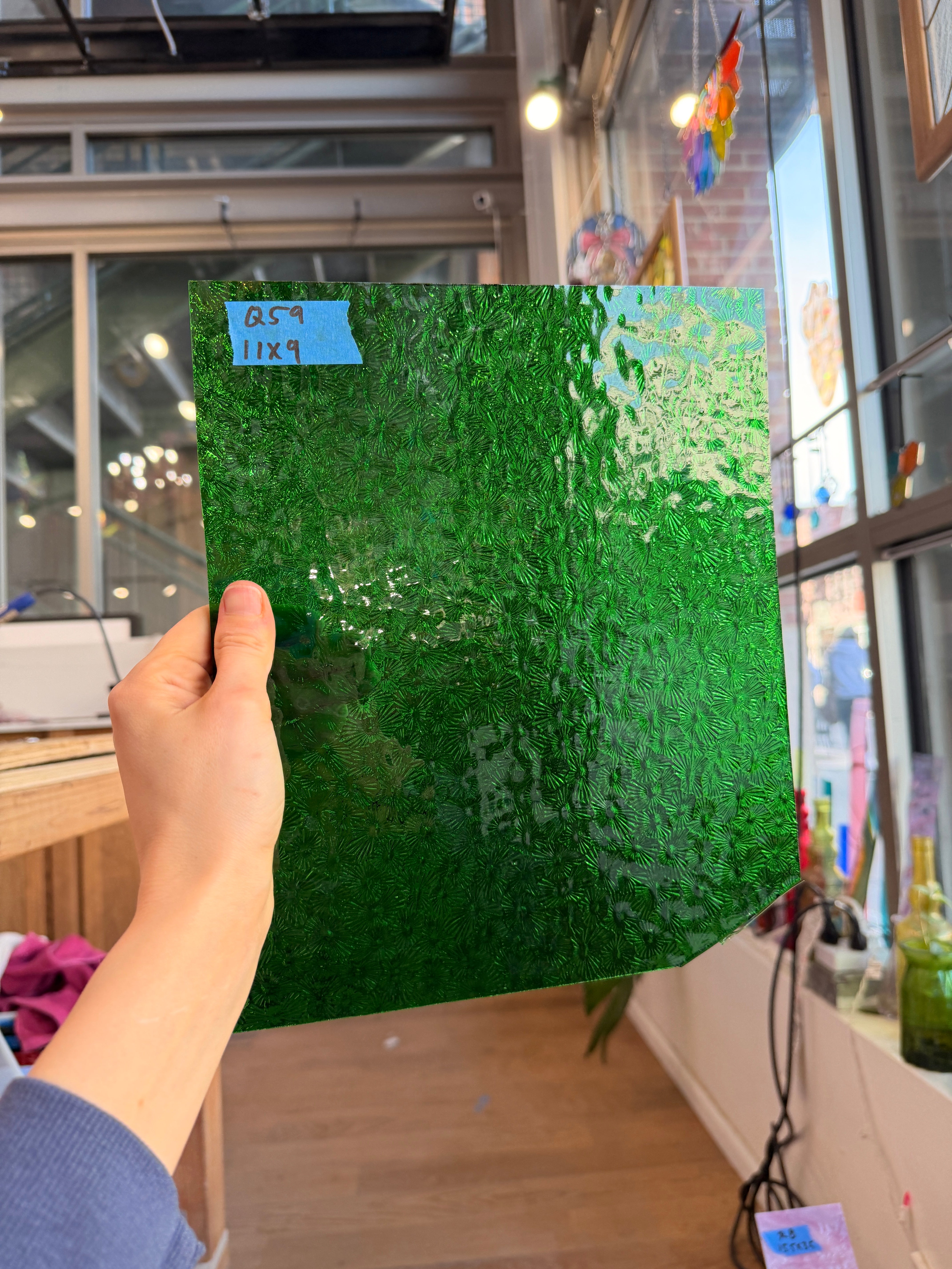 Shamrock/Medium Green Florentine Wissmach Sheet Glass Colorado Glassworks Q59 (11x9in)