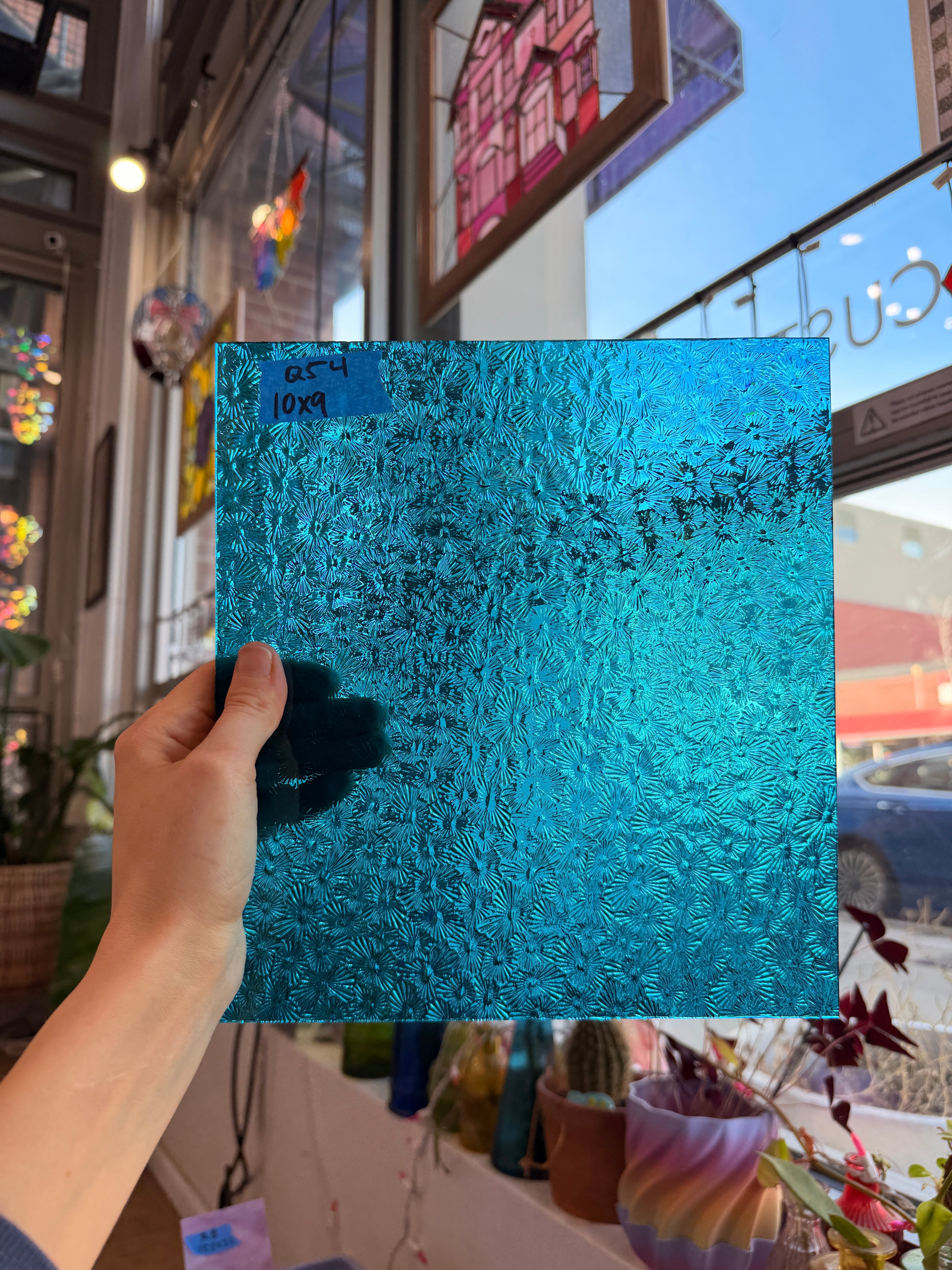Caribbean Blue Florentine Wissmach (WI 190 FLOR) Sheet Glass Unknown