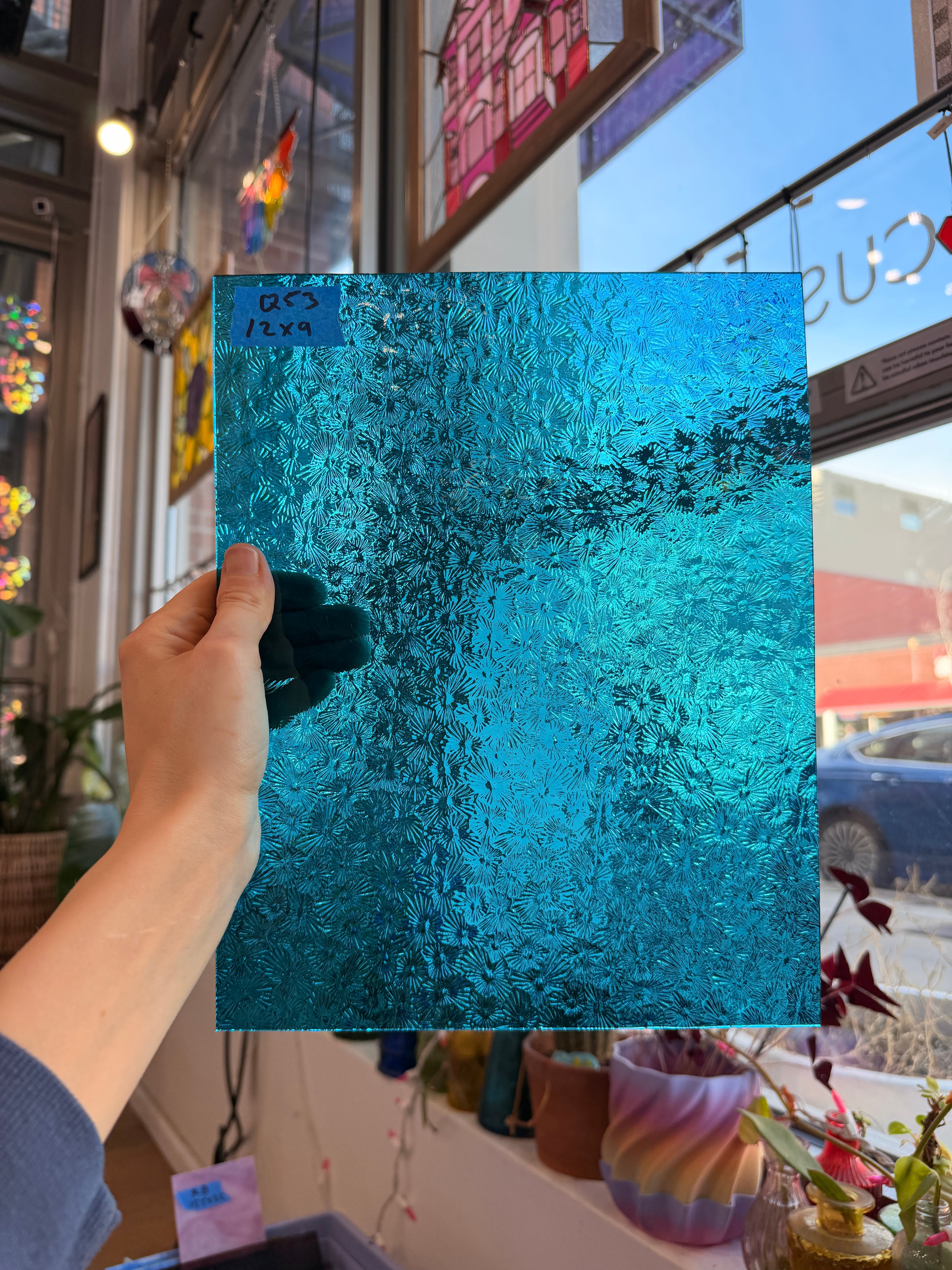 Caribbean Blue Florentine Wissmach (WI 190 FLOR) Sheet Glass Unknown