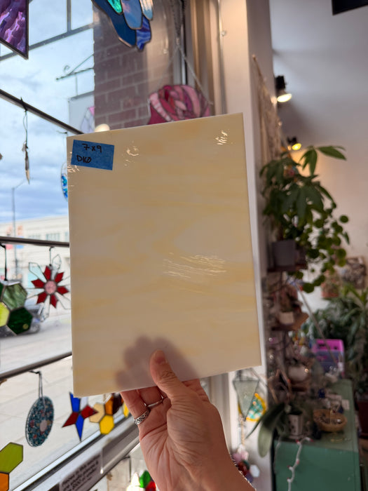 Light Amber Cream Wispy Spectrum Sheet Glass Colorado Glassworks