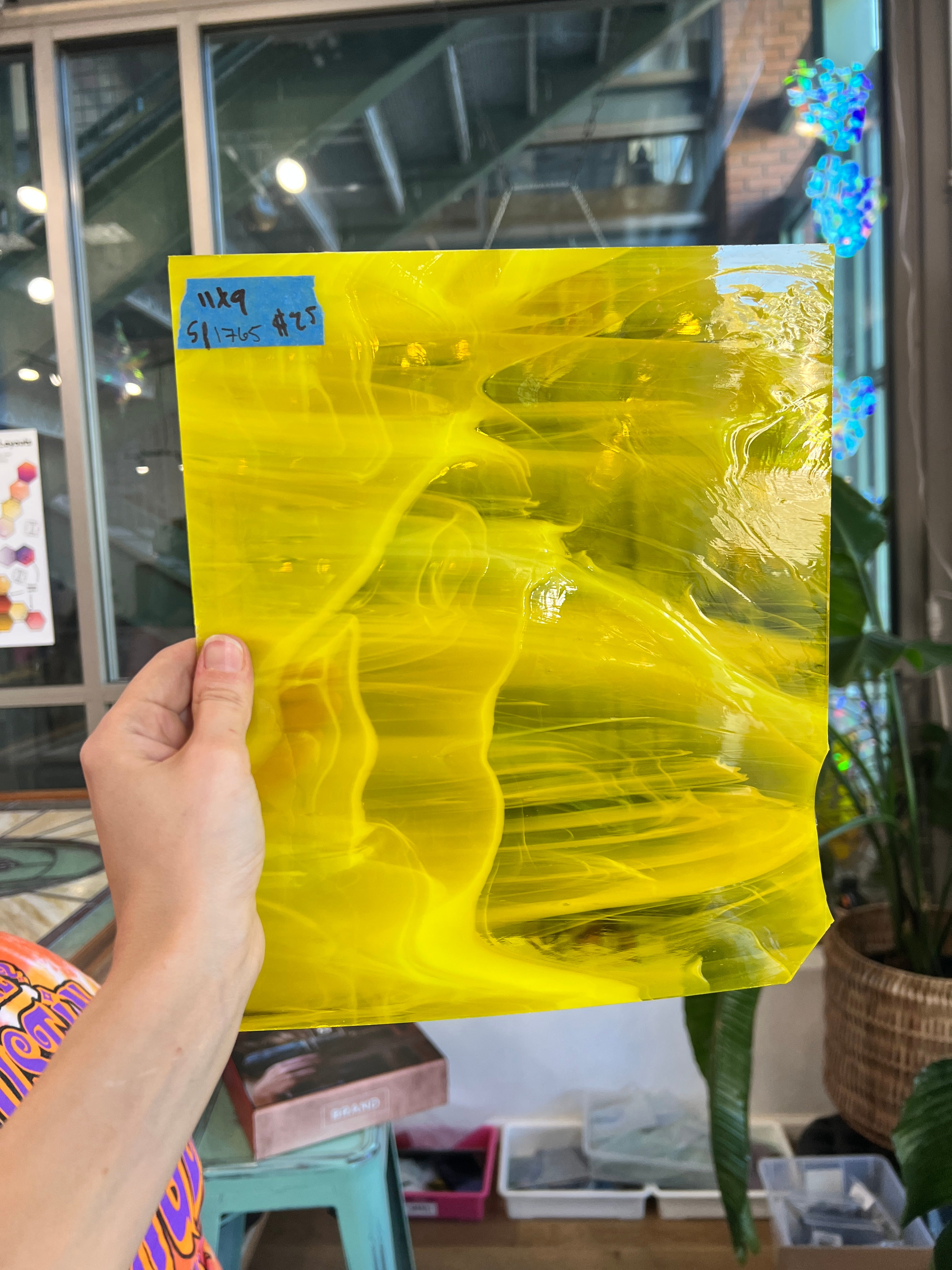 Yellow Vintage Wispy Spectrum