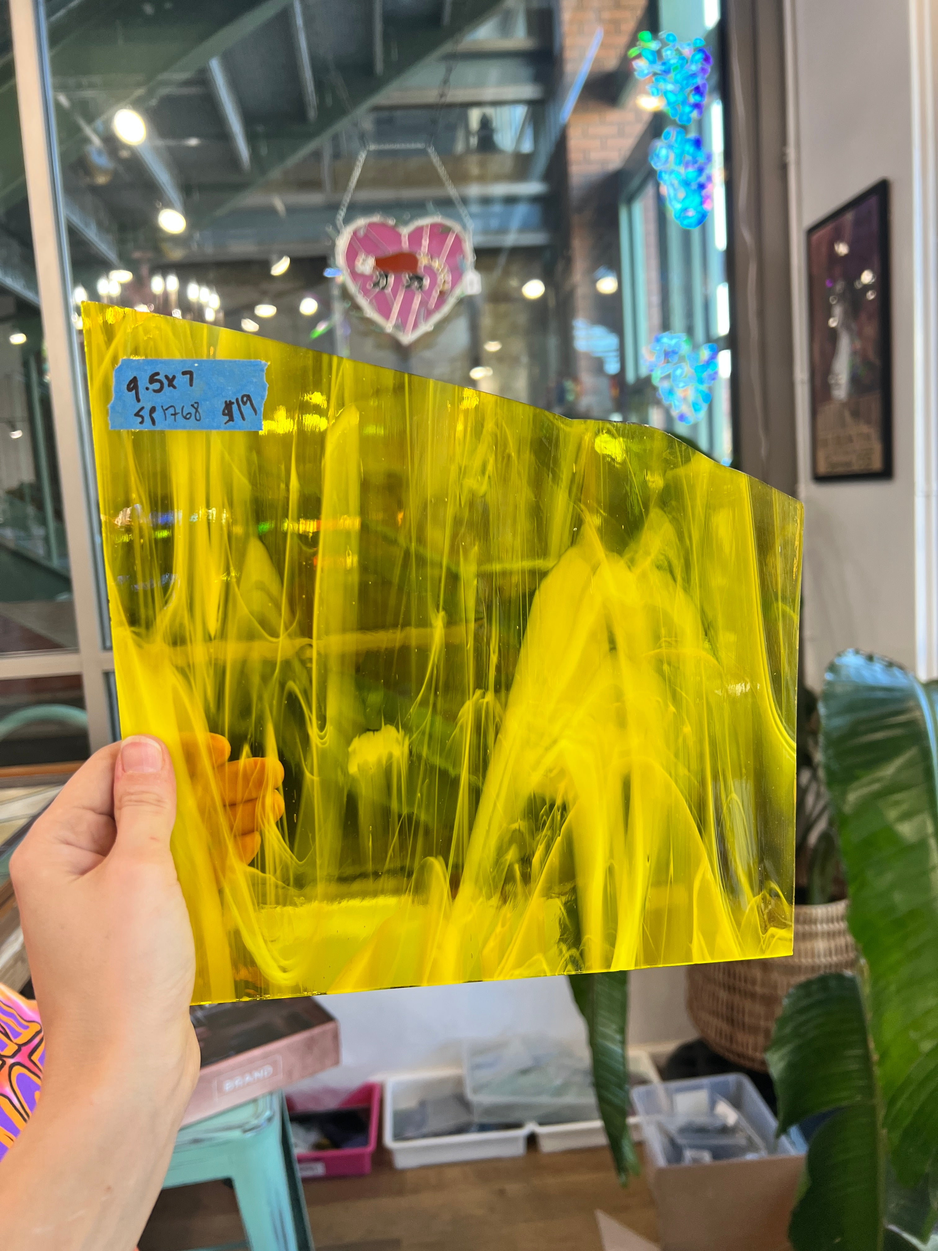 Yellow Vintage Wispy Spectrum