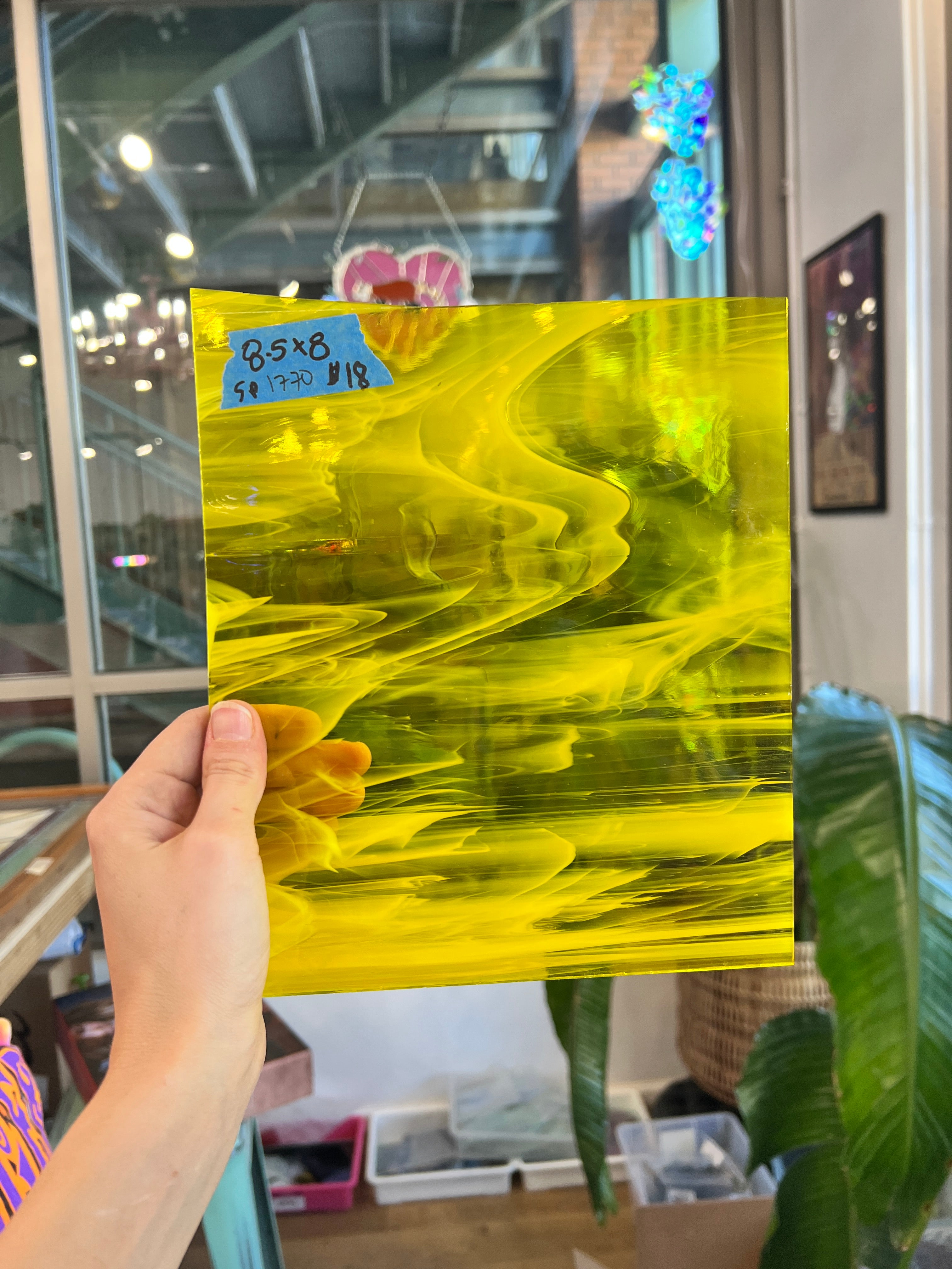 Yellow Vintage Wispy Spectrum