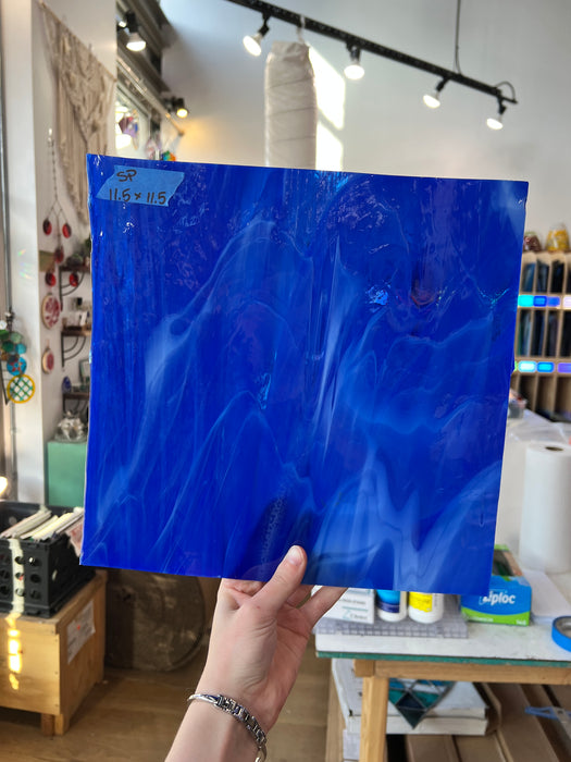 Deep Blue Wispy Spectrum Sheet Glass Kokomo SP1393 (11.5x11.5in)
