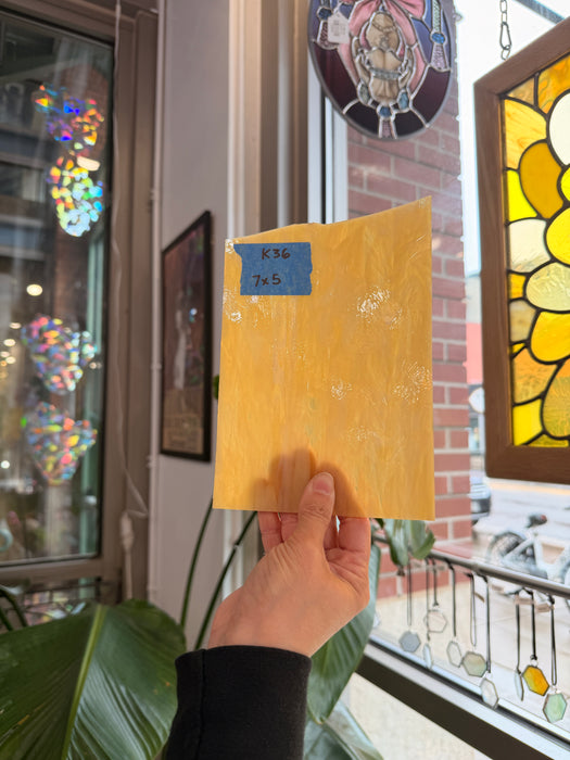 Medium Amber Wispy Armstrong Colorado Glass Works