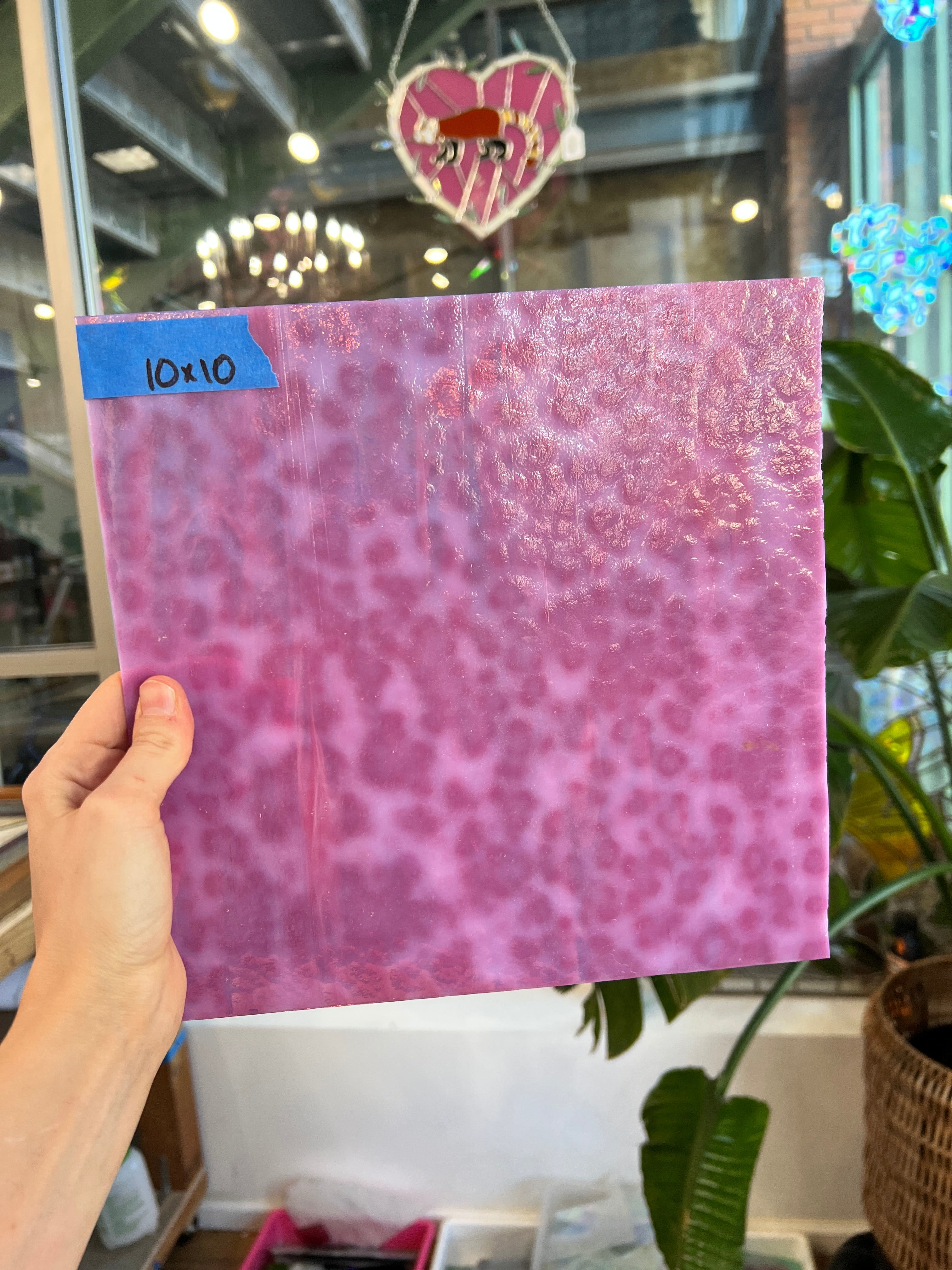 Hot Pink Vintage 90s Mottled Curious Bullseye