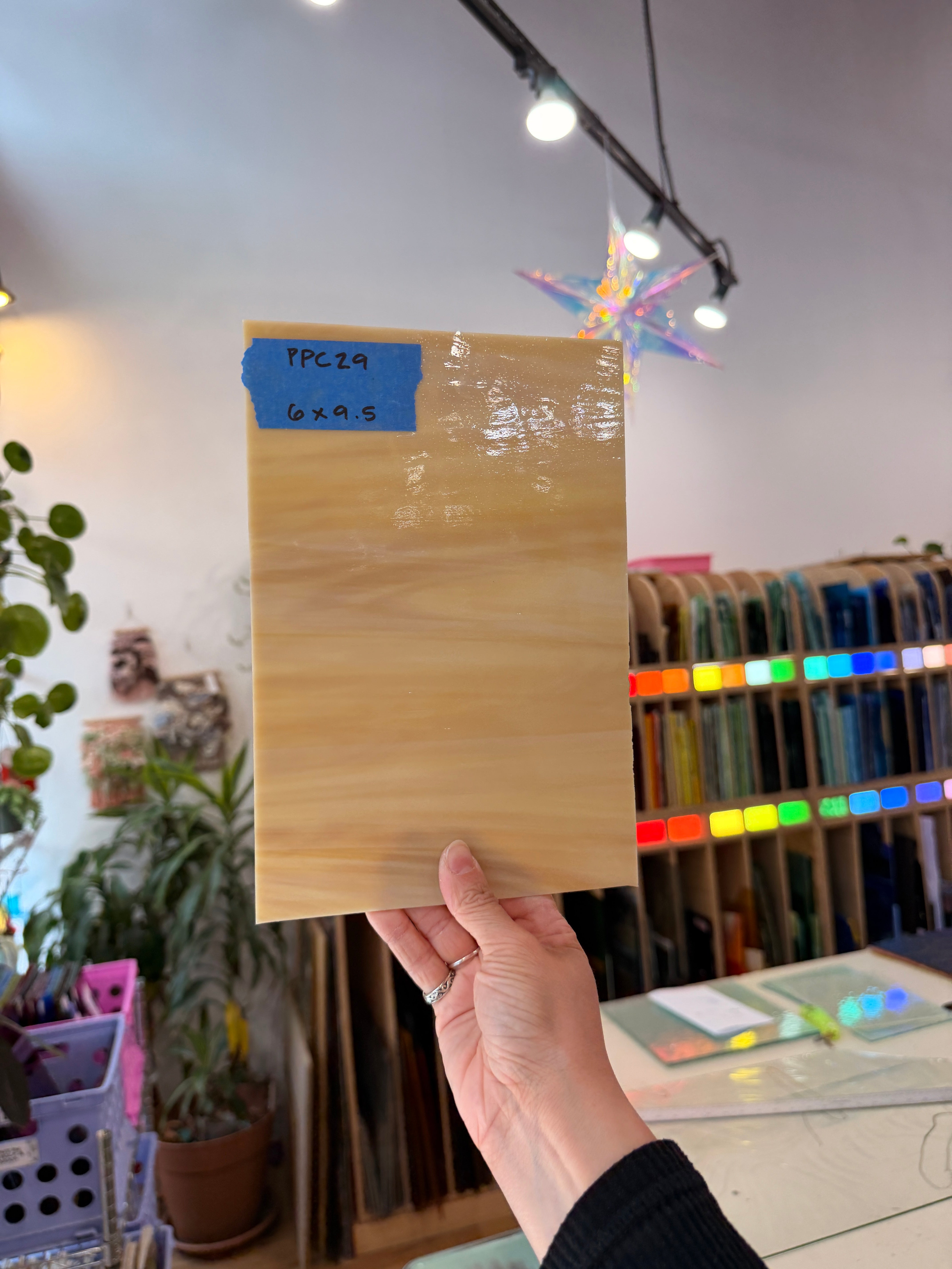 Medium Amber Yellow Wispy Spectrum Sheet Glass Spectrum Glass PPC29 (6x9.5inin)