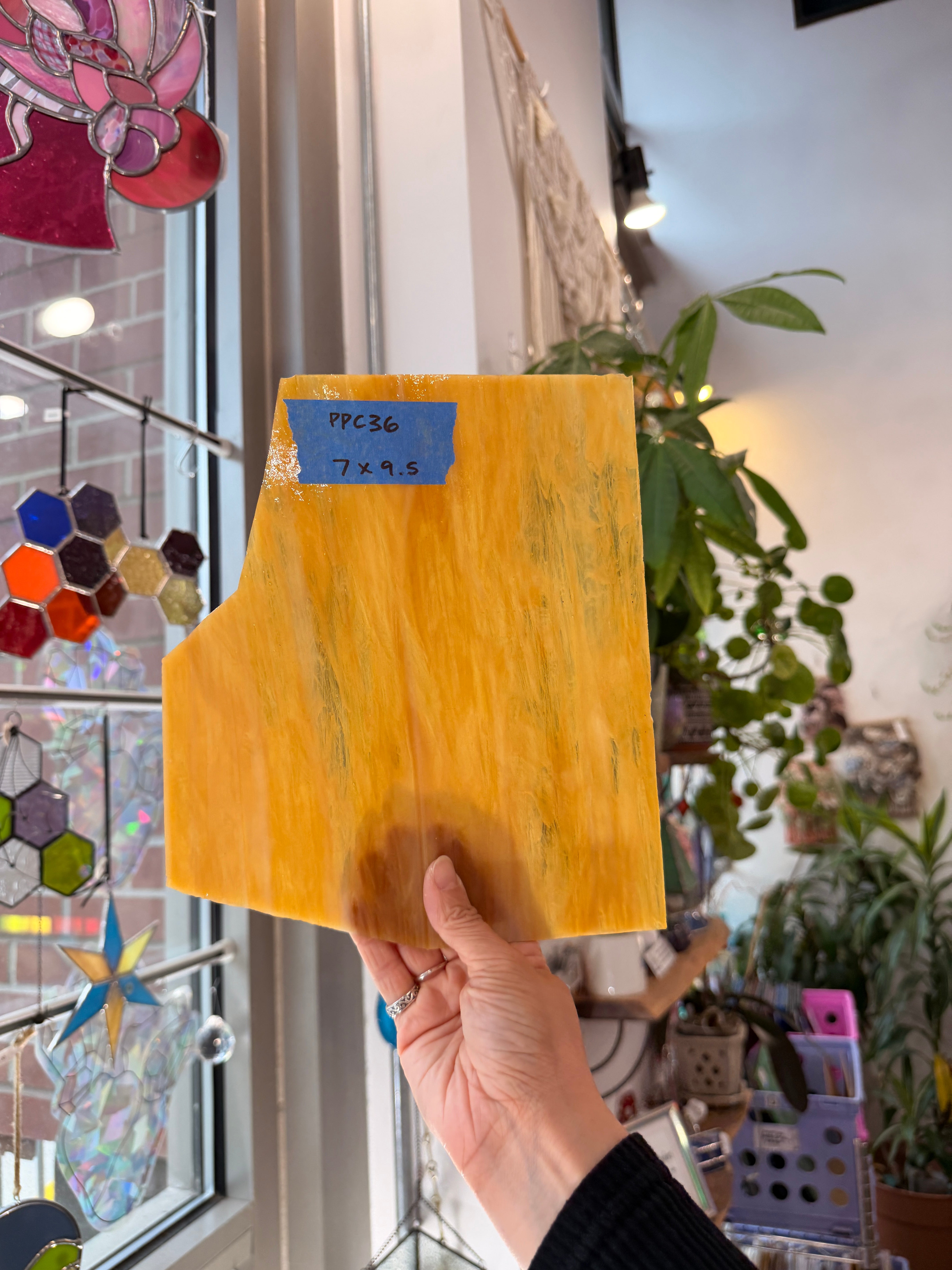 Medium Wispy Armstrong Sheet Glass Armstrong Glass PPC36 (7x.9.5inin)