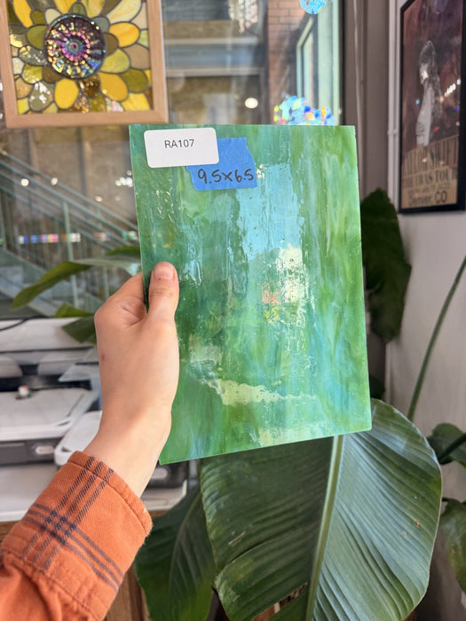 Vintage Green Wispy Armstrong – RA107