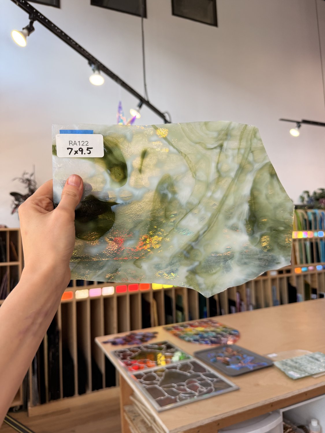 Green White Mottled Sheet Glass – RA122