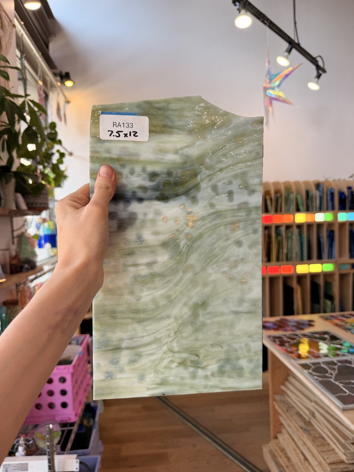 Green White Mottled Sheet Glass – RA133