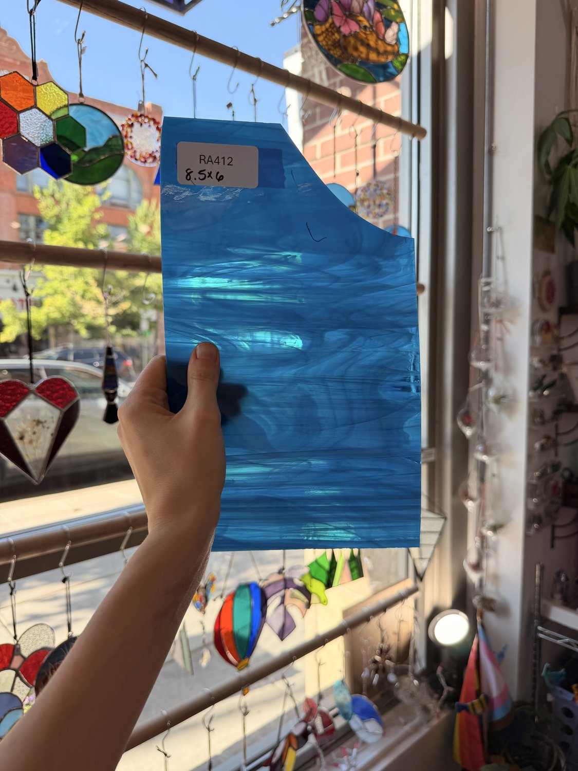 Medium Blue White Wispy Spectrum Sheet Glass