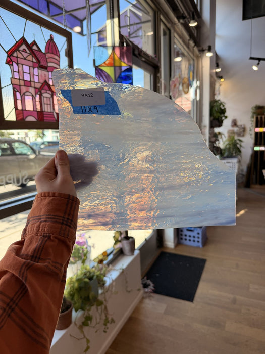 White Clear Textured Wispy Spectrum – RA42