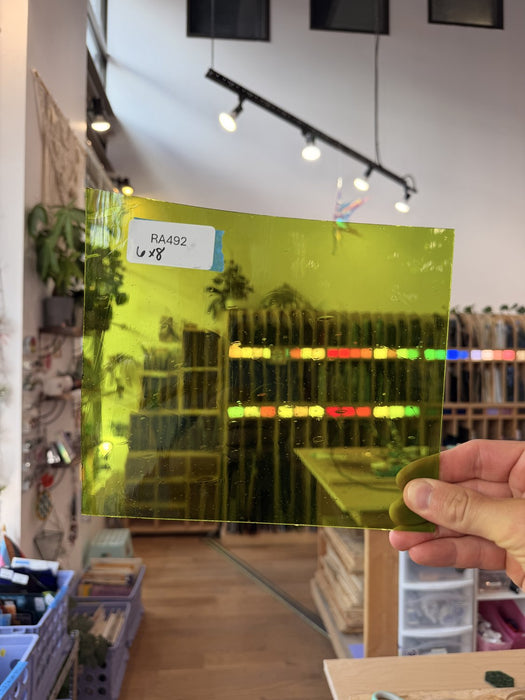 Mouthblown Lime Green Antique – RA492