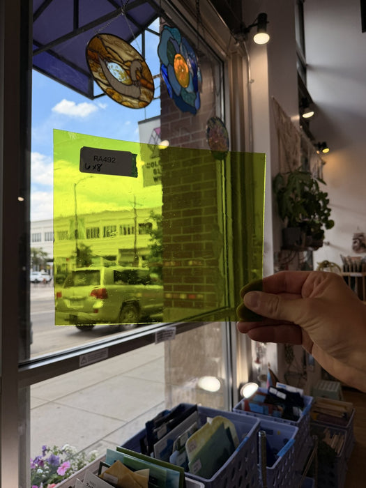 Mouthblown Lime Green Antique – RA492