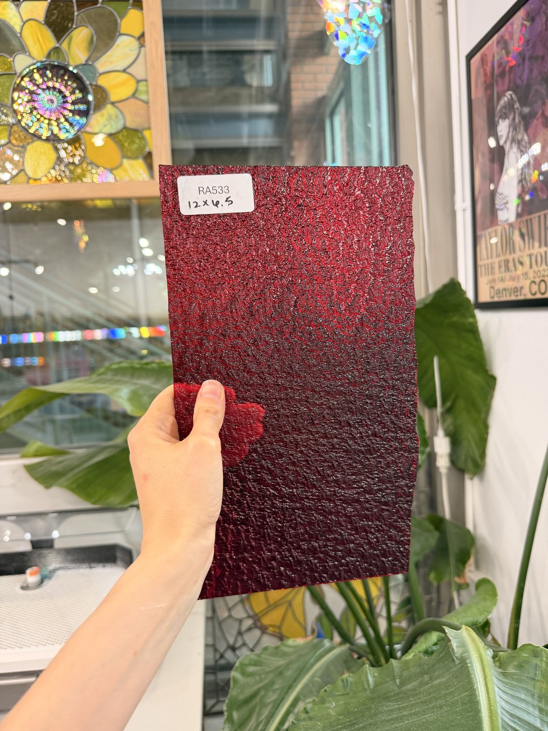 Red Ripple Textured Transparent – RA533