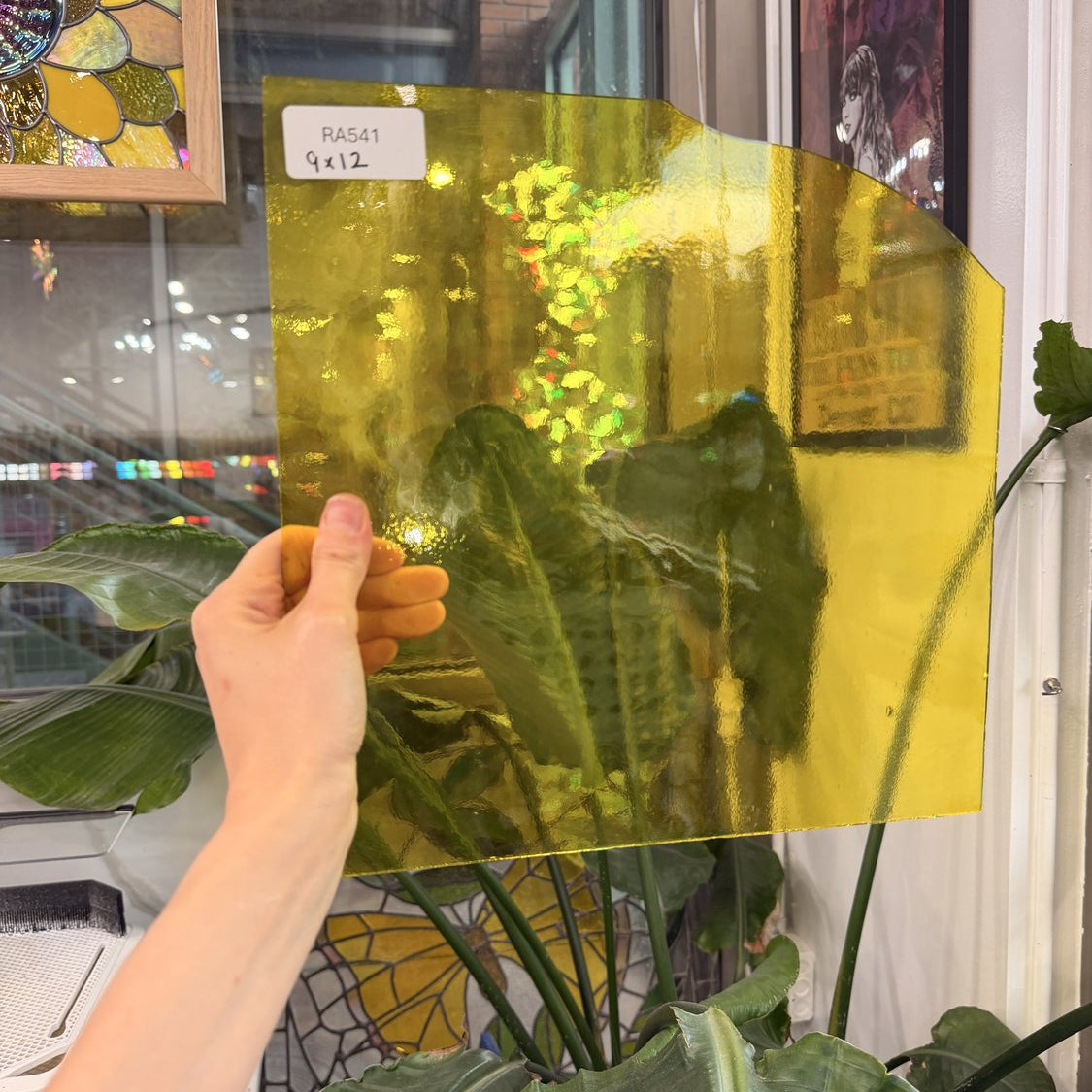 Transparent Yellow Spectrum
