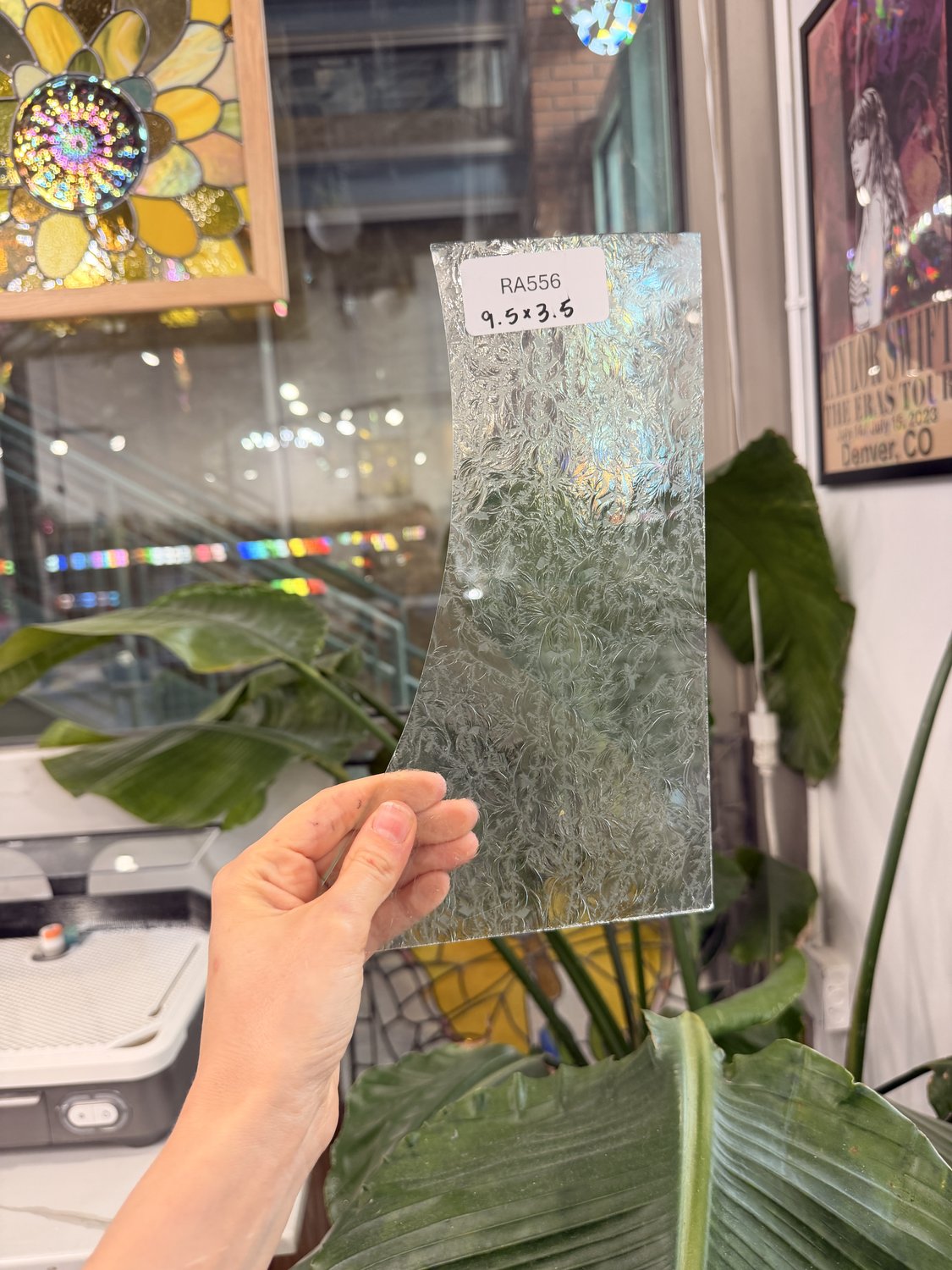 Clear Glue Chip